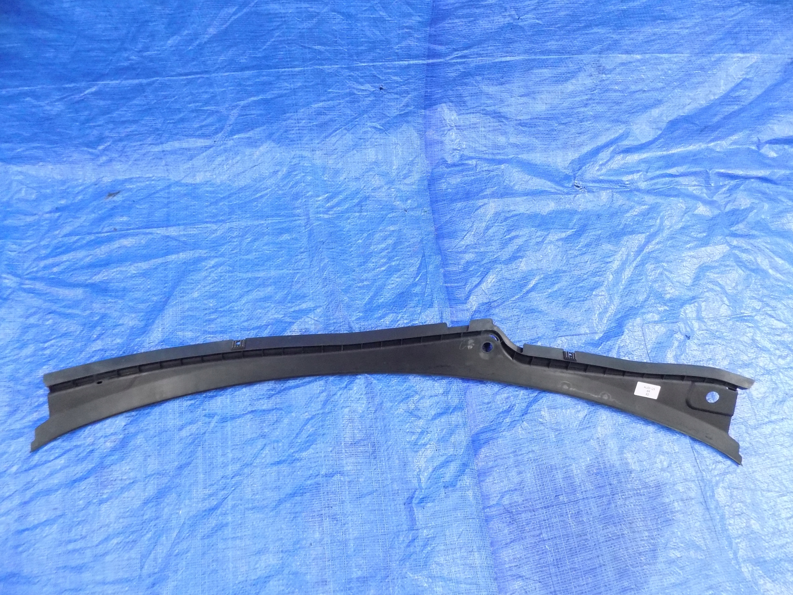torpedo plastic AUDI Q5 8R 2,0TDI