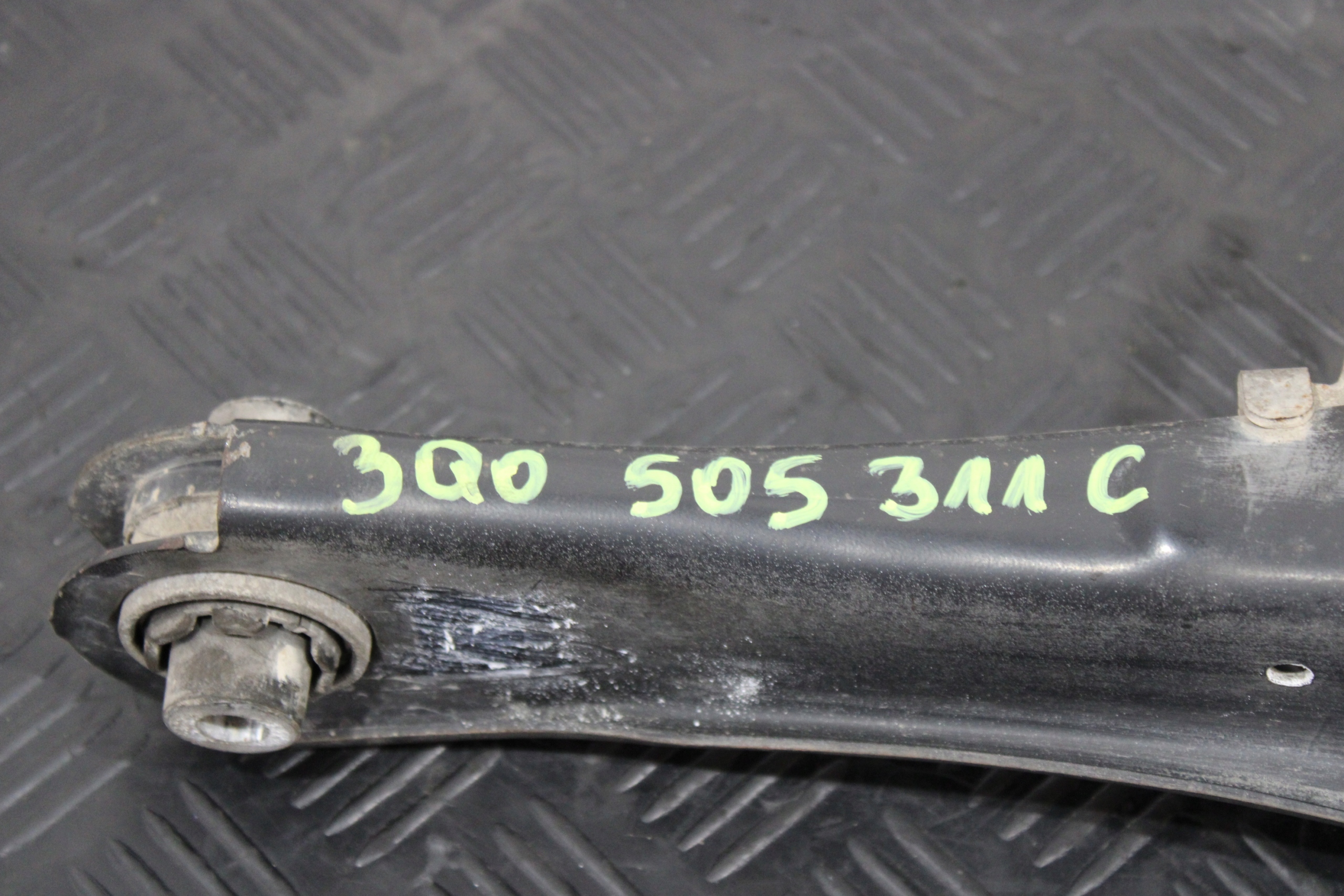 Querlenker links heck 3Q0505311C VW PASSAT B8 3G0 3G9