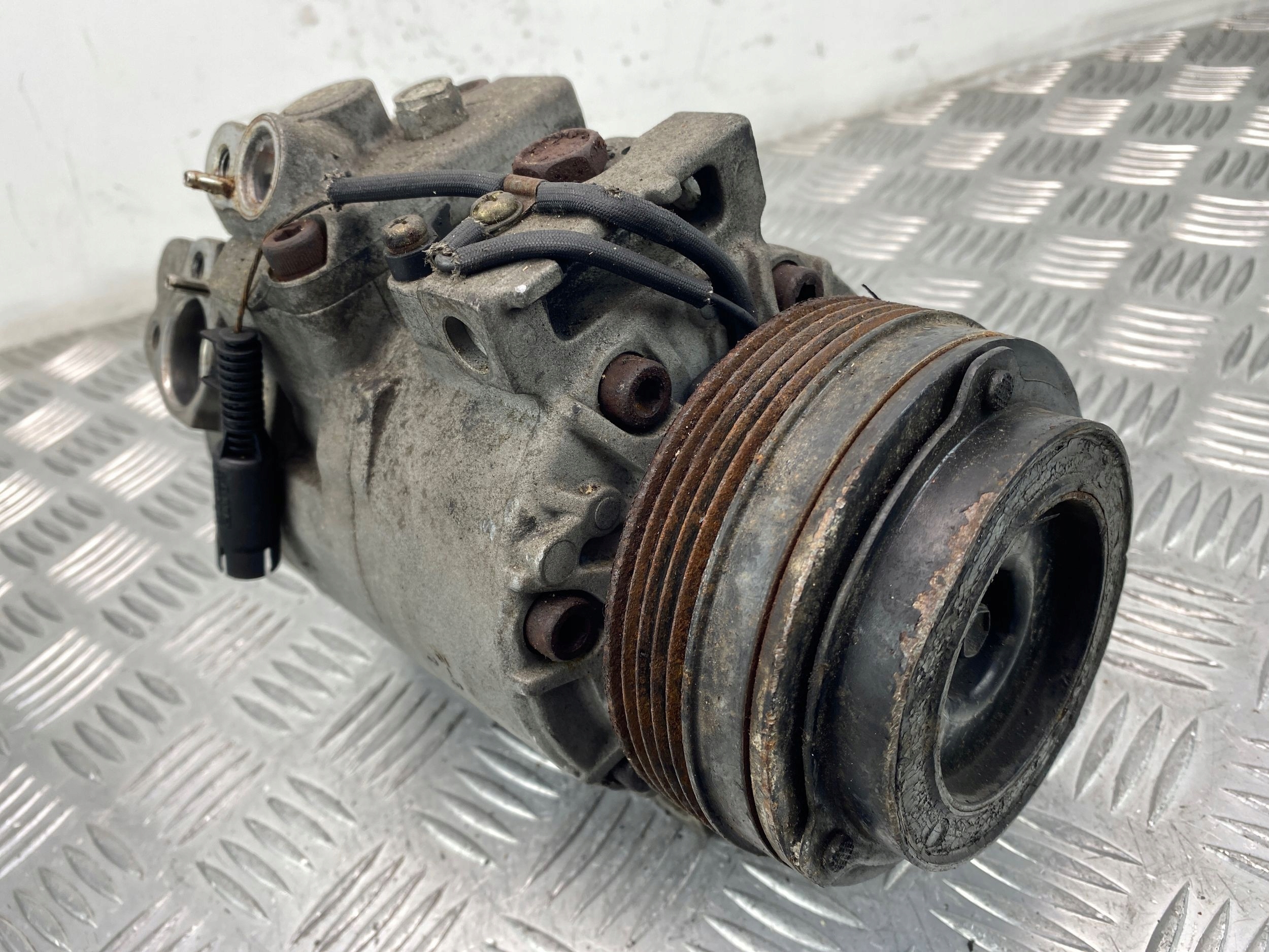 kompresor klimatizaci BMW E71 9205096 3.0 ND10PA17C