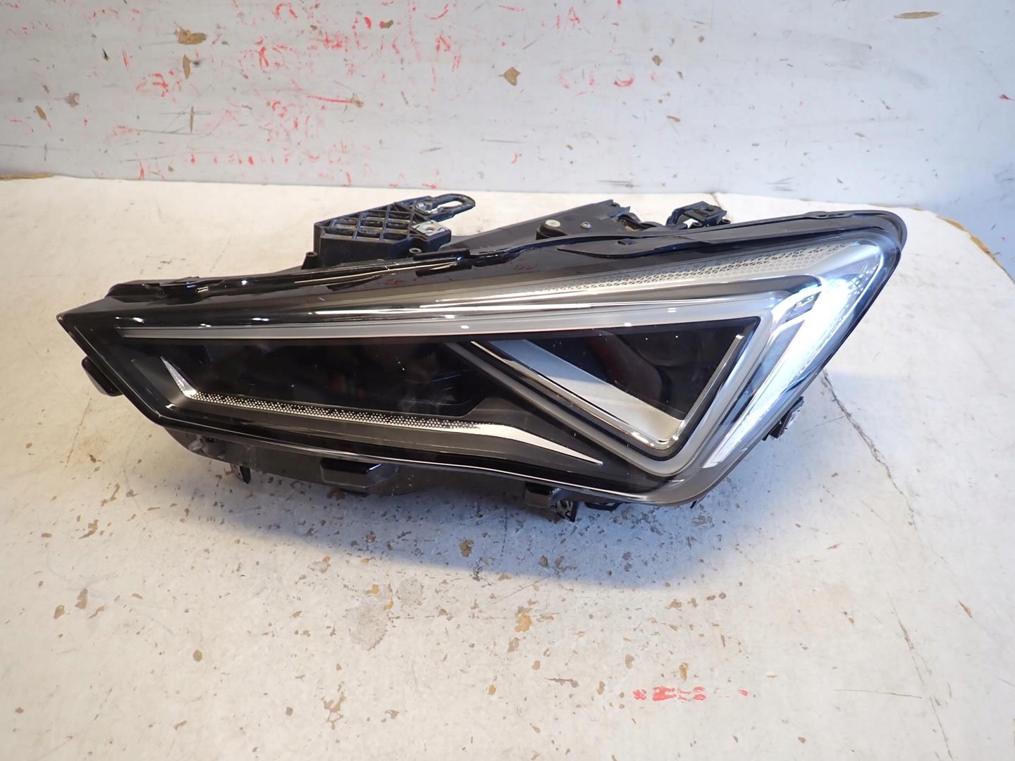 light front left SEAT LEON IV TARRACO FORMENTOR 2020- FULL LED 5FB941035C
