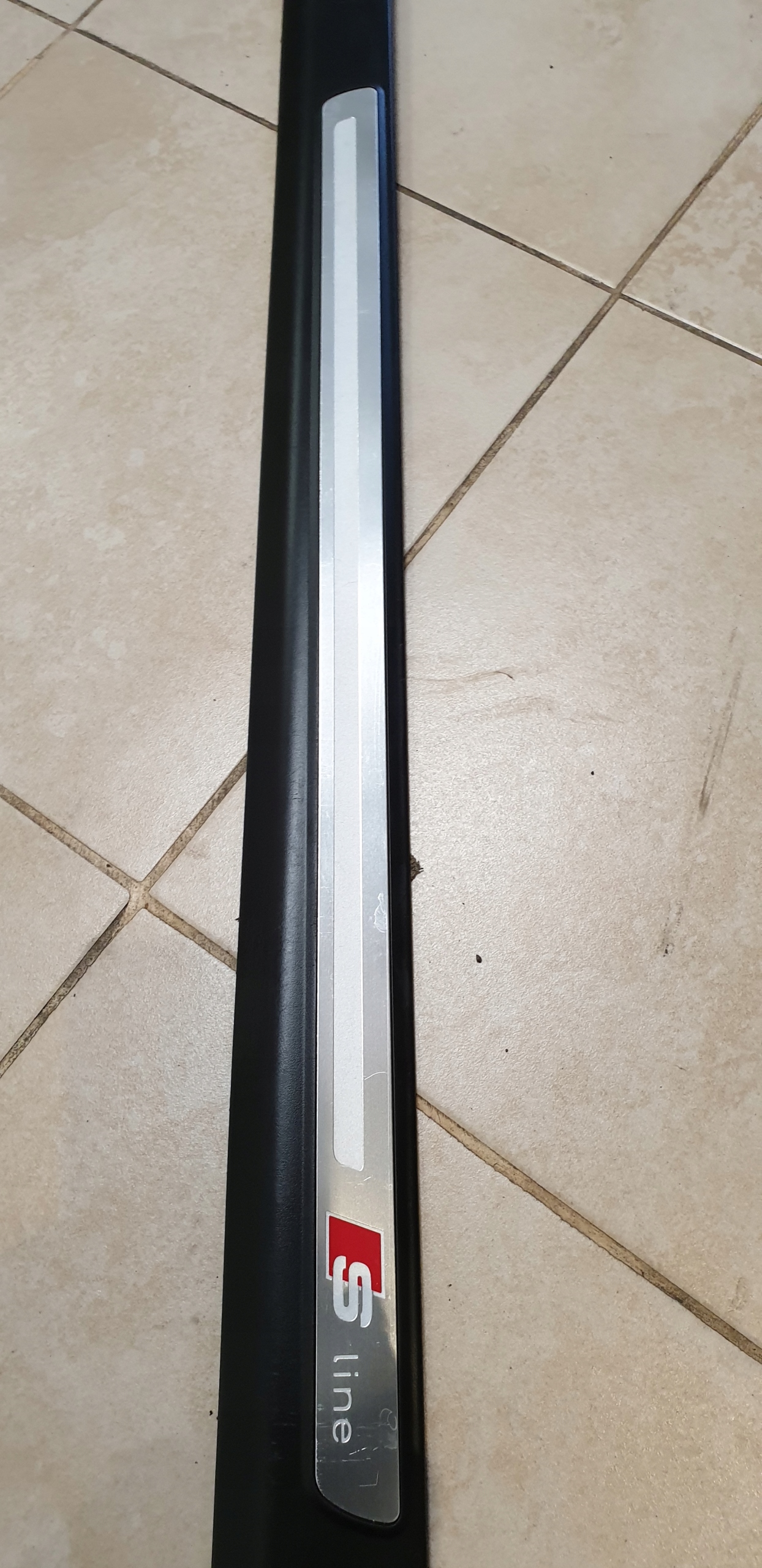 moulding threshold left left front cap AUDI A6 C6 4F S-LINE OE