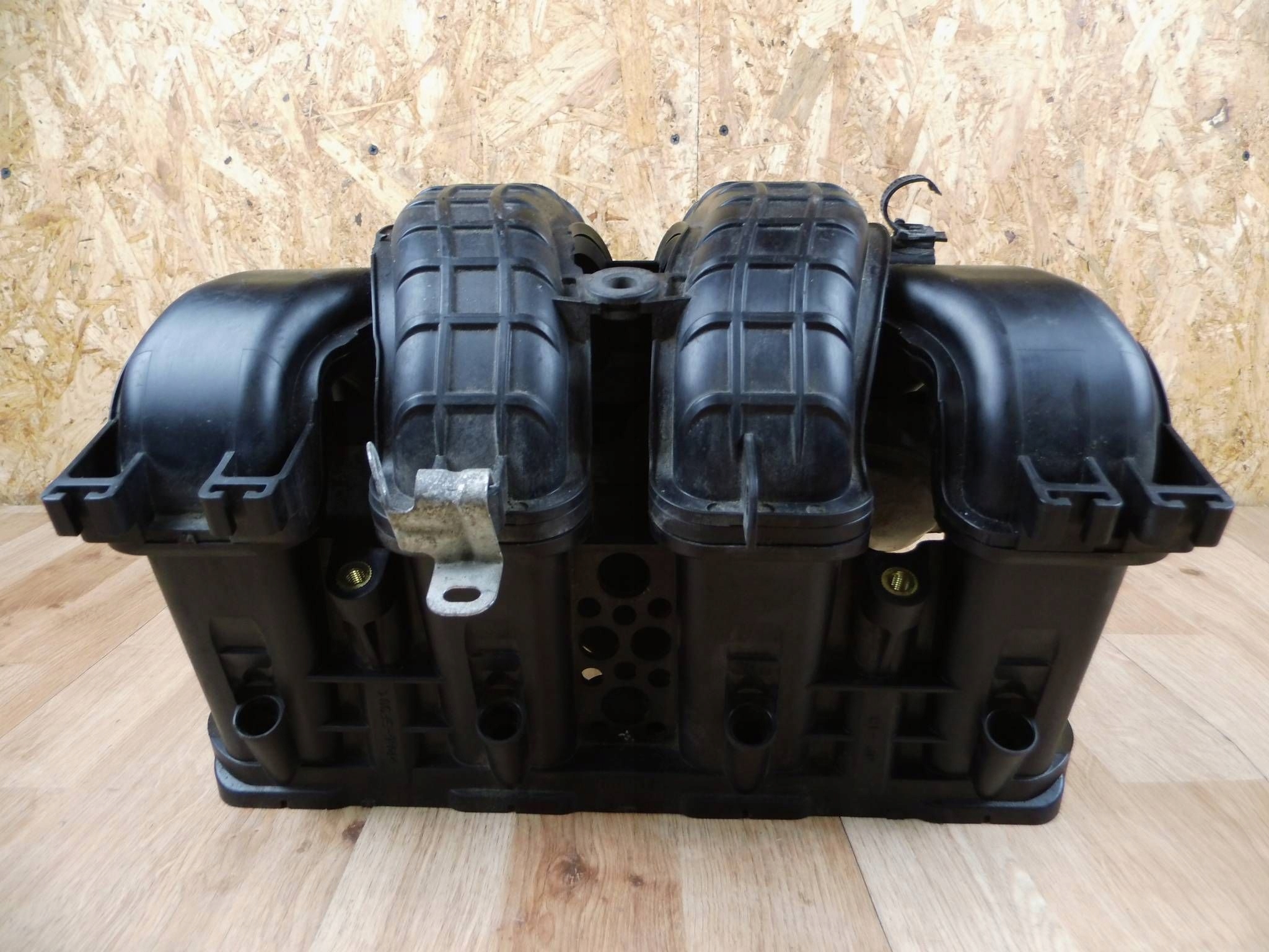 Mitsubishi Outlander III 2.0 2.4 PHEV intake manifold 1540A095