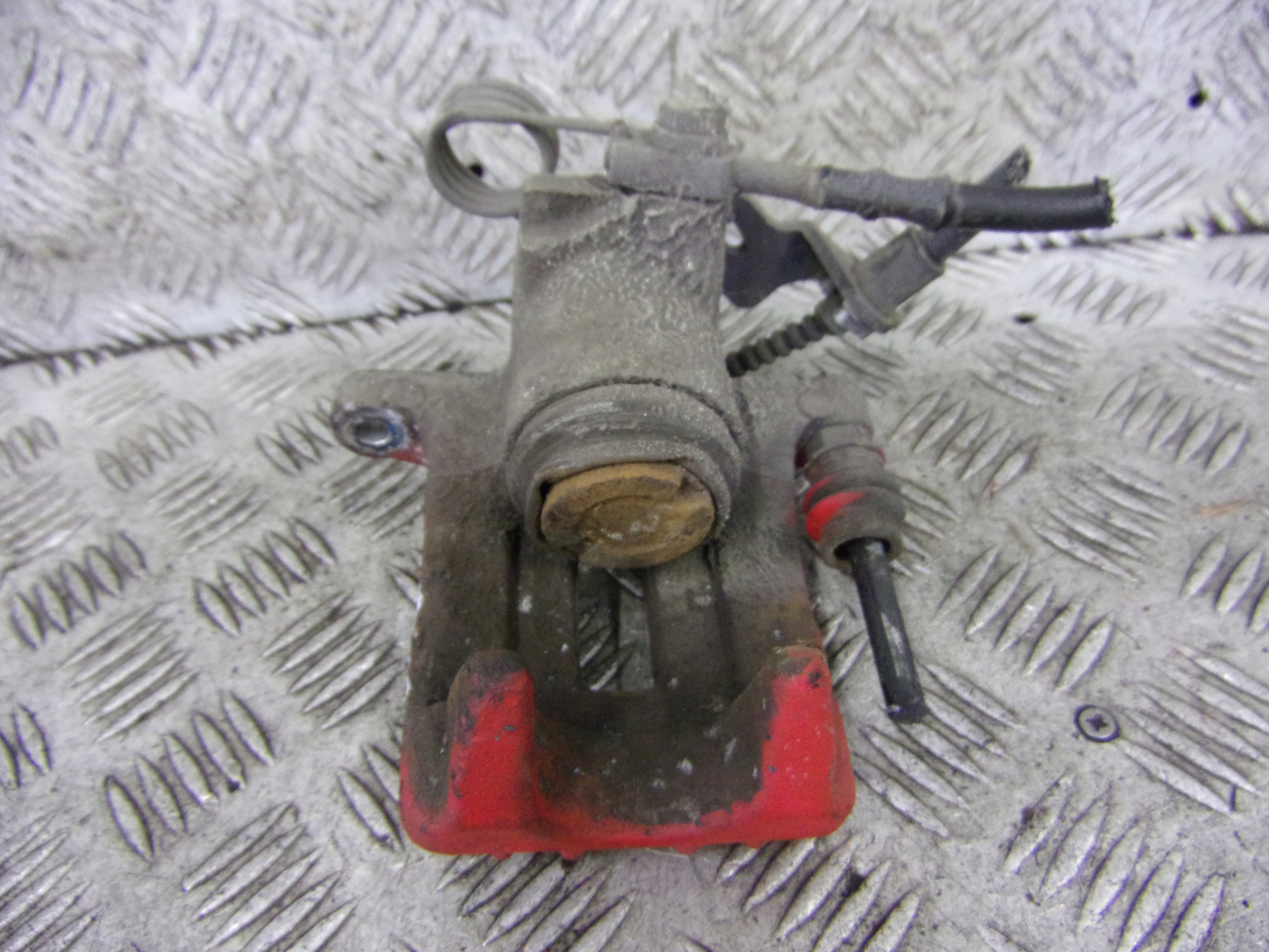 caliper brake left rear part rear SKODA SUPERB 2.5 D 2001