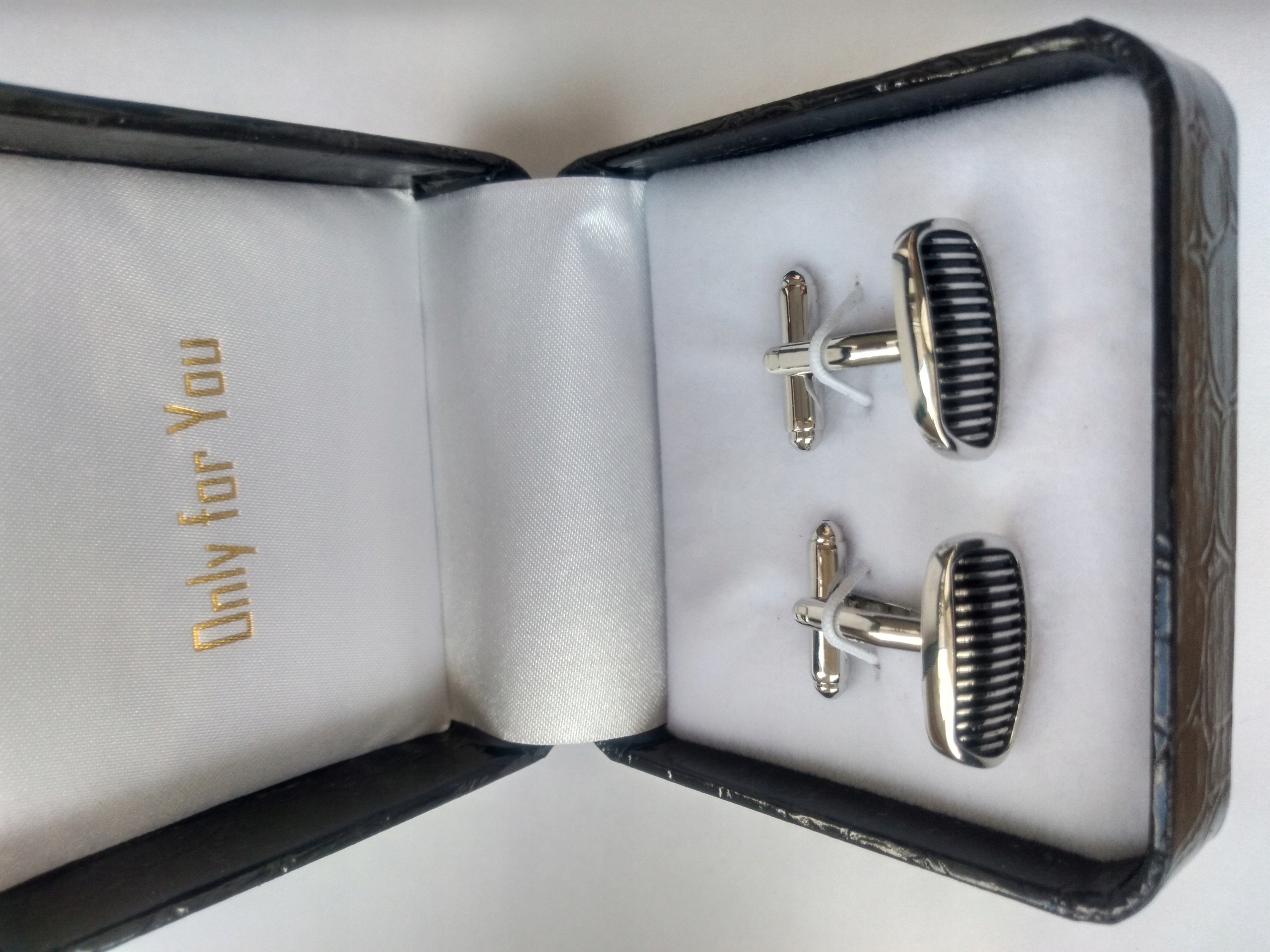 Exciting spinki do koszuli BMW grill nerka Producent ETC