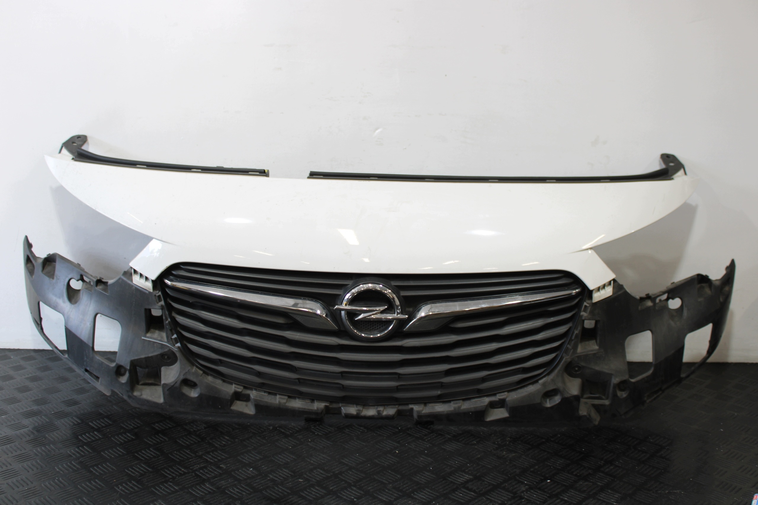 bumper front front 9816774477 grille OPEL COMBO E