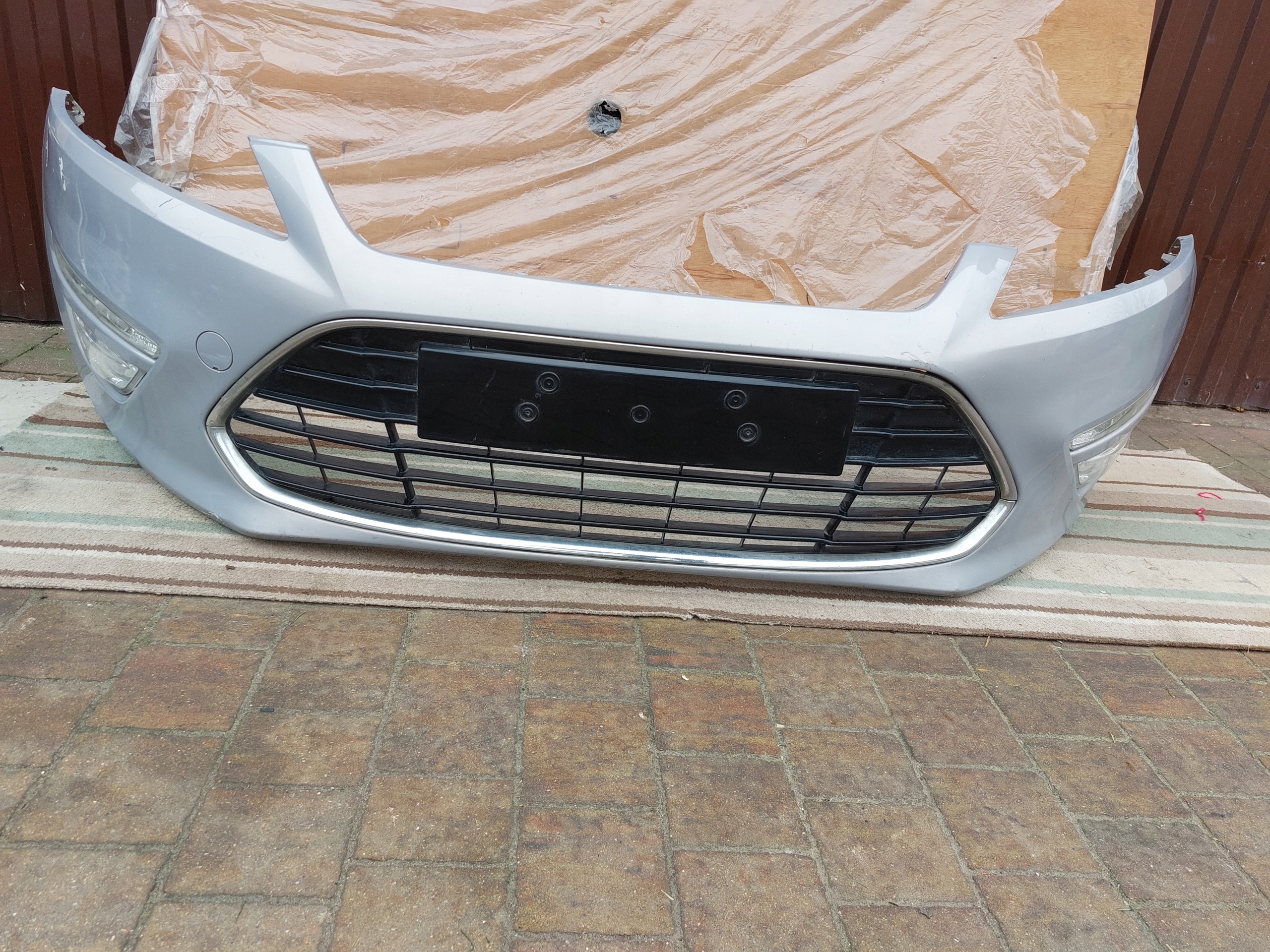 bumper front FORD MONDEO MK4 LIFT SREBRNY PDC