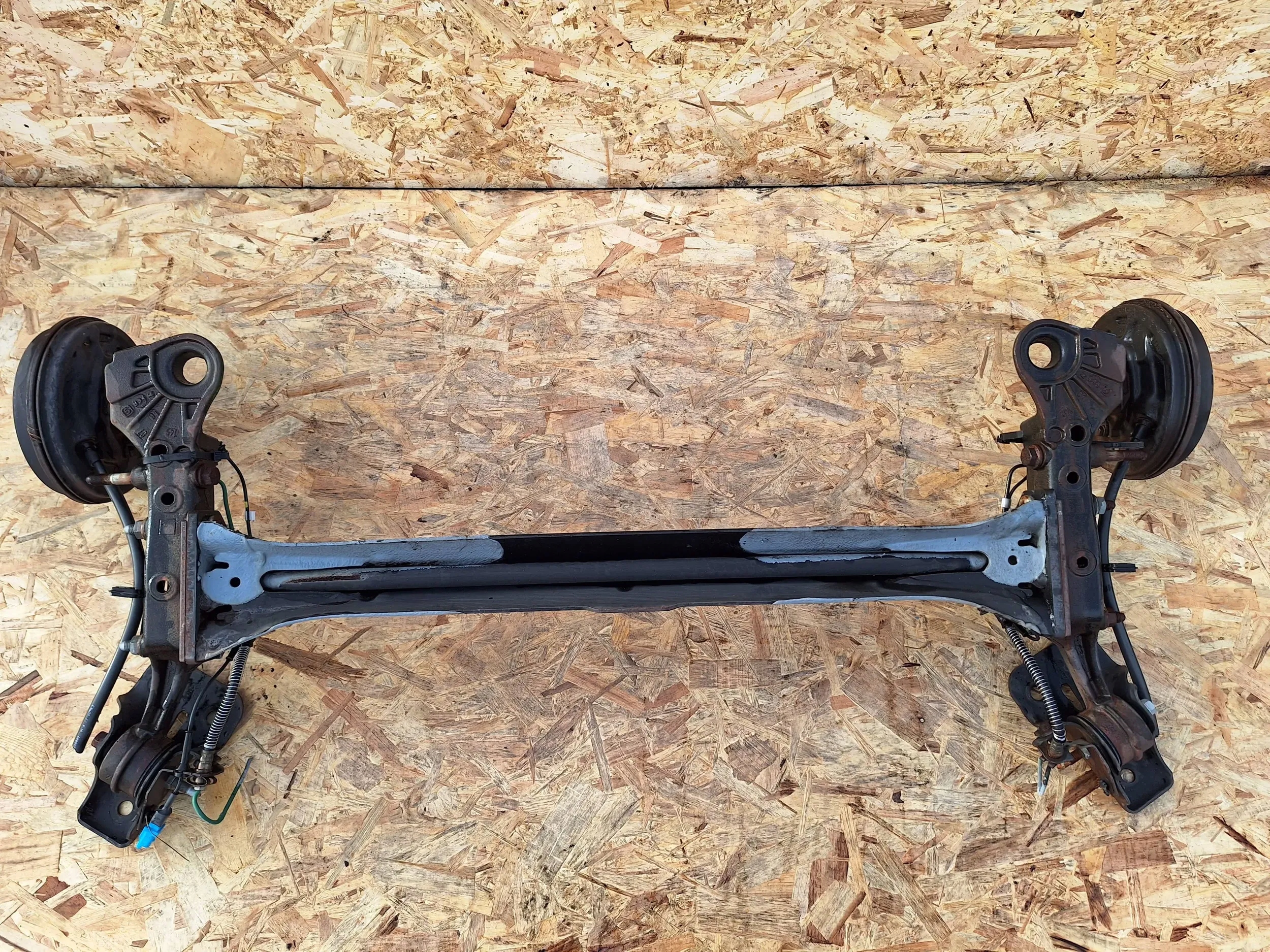 axis rear part Citroen C2 C3 Peugeot 1007 Beben ABS 03-08