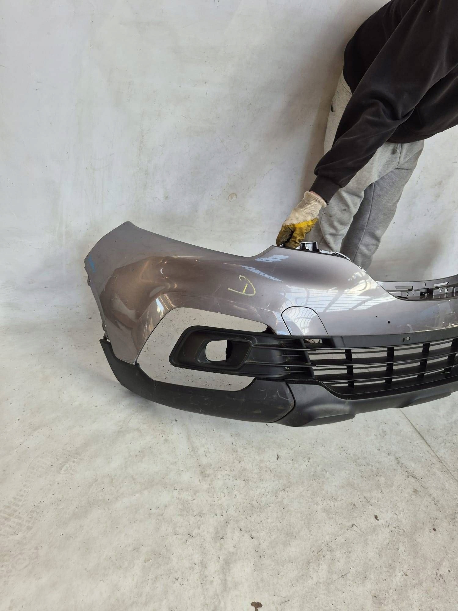 RENAULT CAPTUR and LIFT 17- bumper front front