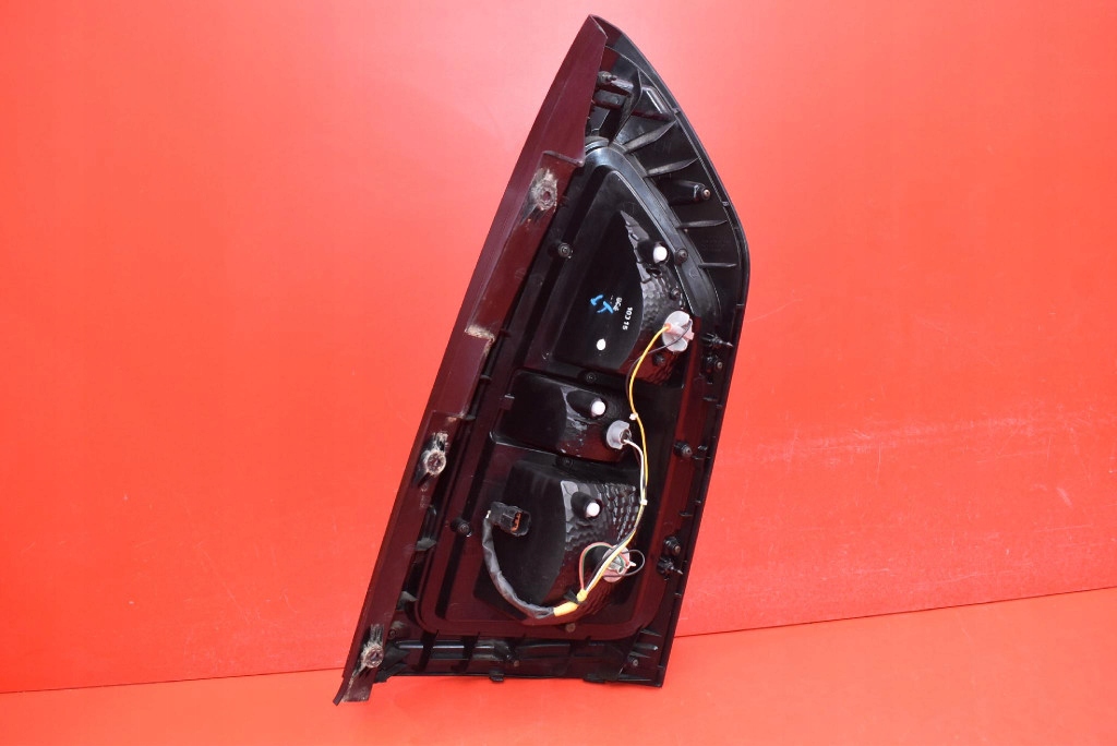 KIA SOUL and light left rear part rear 92401-2K0 08-11