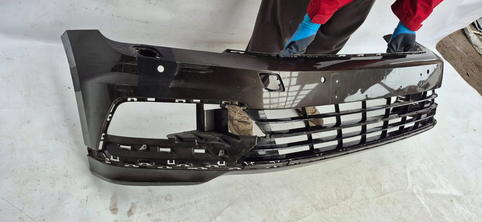 VW PASSAT B8 R-LINE 15- bumper front front SPR PDC 3G0807221D