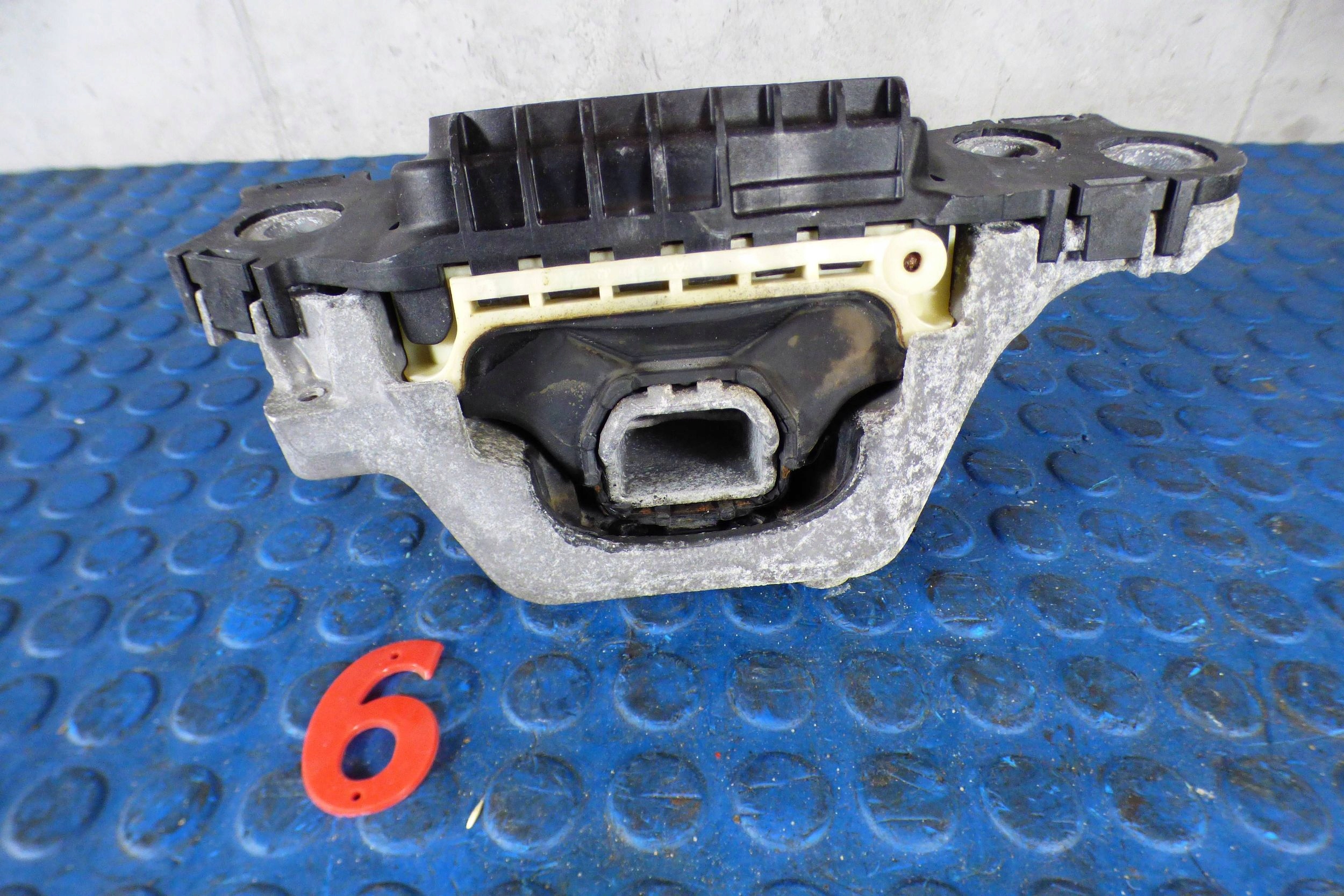 Opel Astra K V 1.5 CDTI engine mount 39193447 st.BDB
