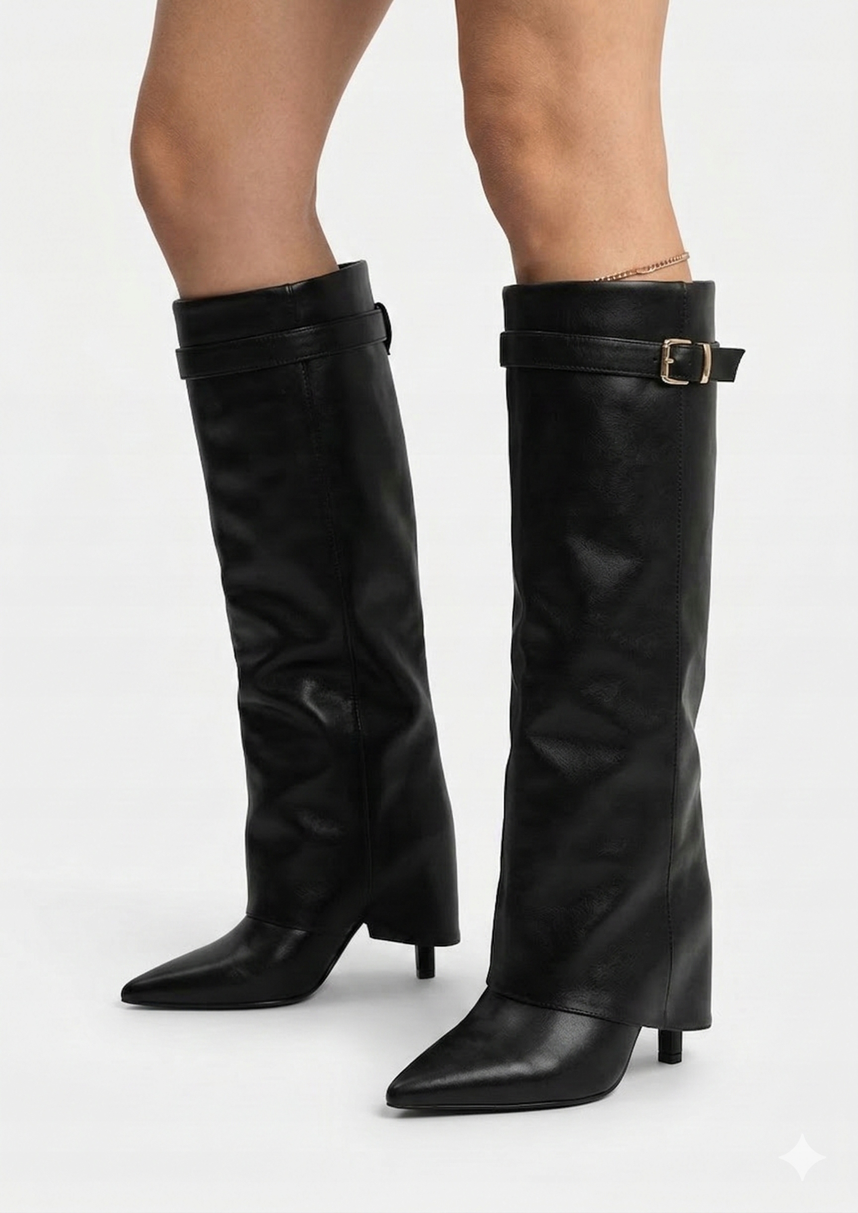 Černé Klasické Kozačky Se Zlatou Přezkou 40 2I4A