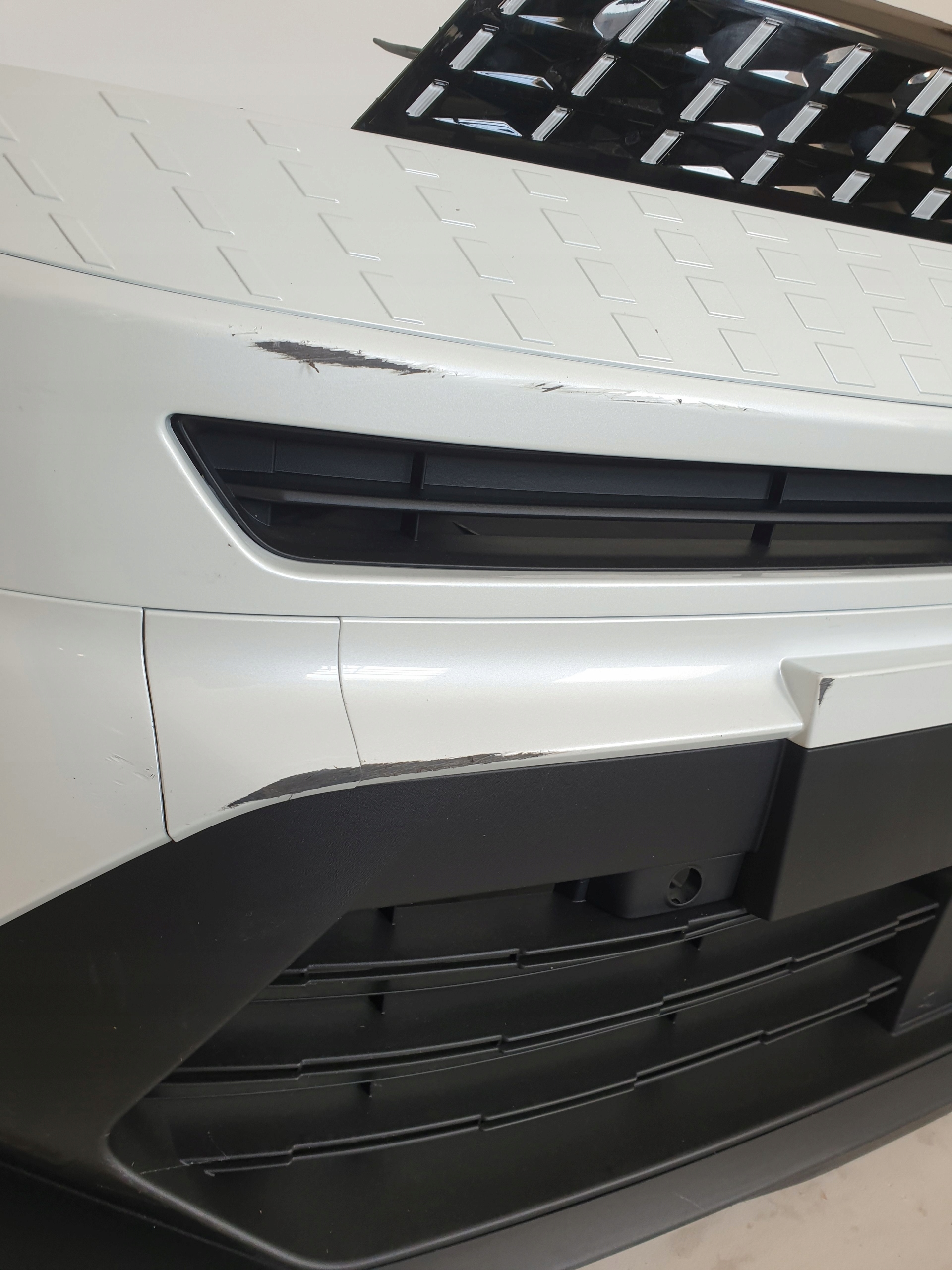 RENAULT CAPTUR II LIFT 24-> bumper front PDC LED RADAR cover KAMERA