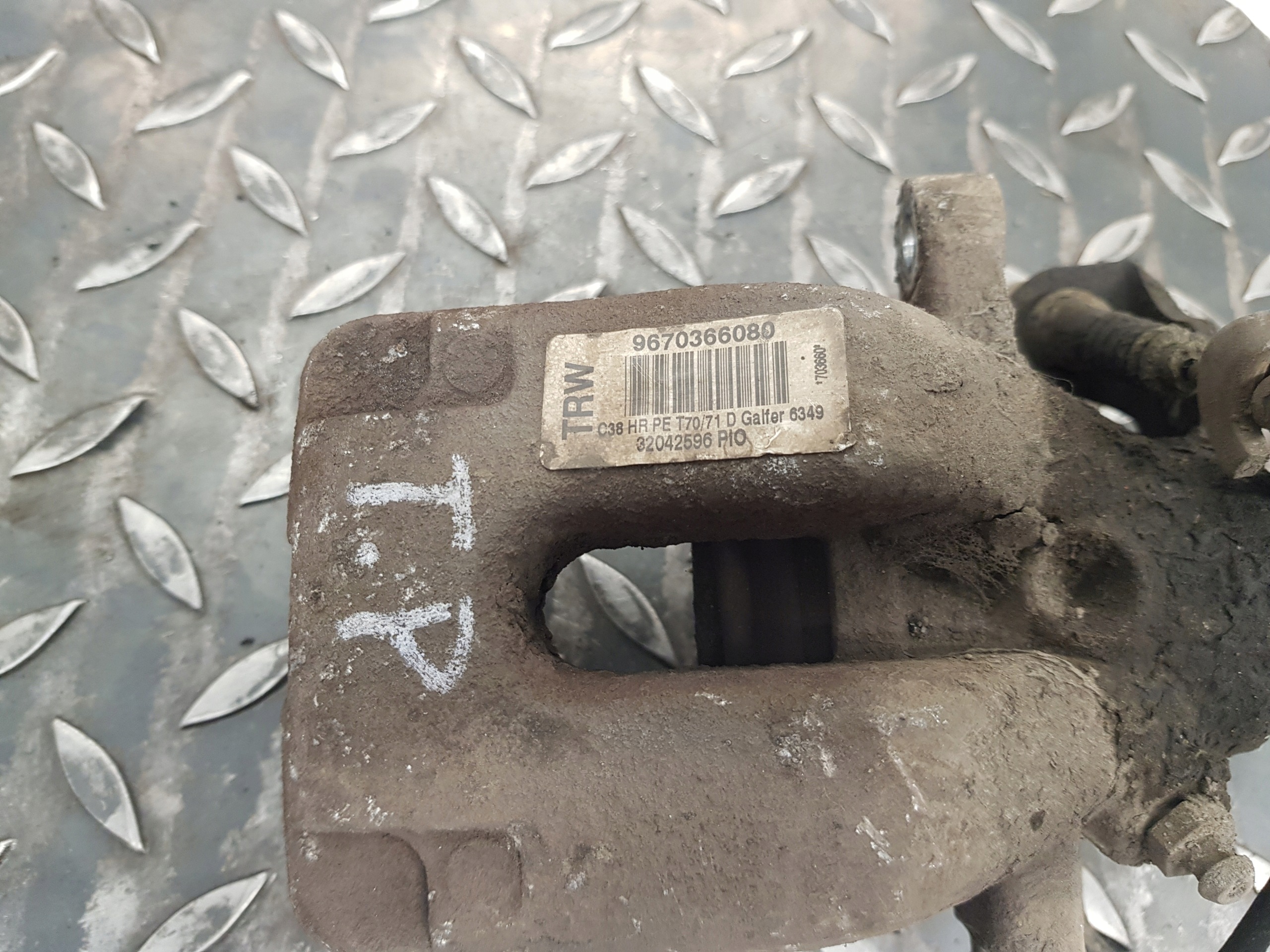 caliper brake right rear part rear CITROEN C4 9670366080