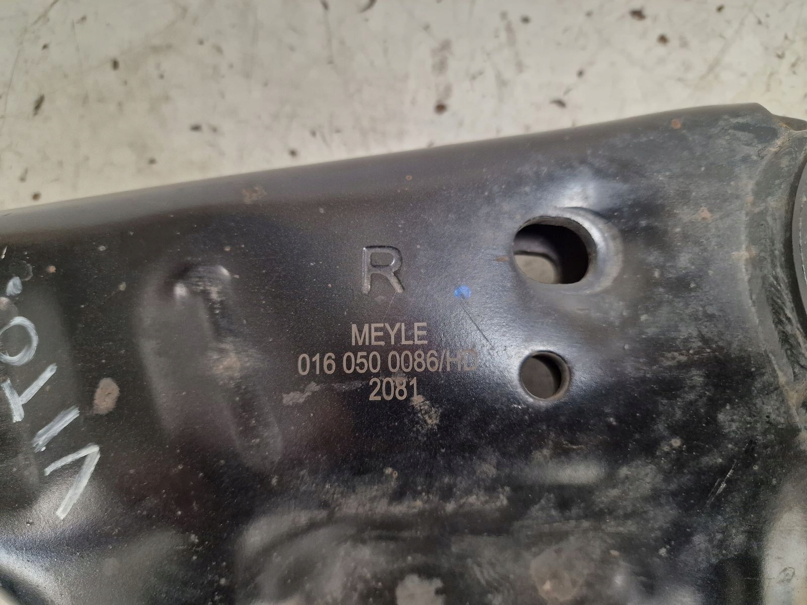 arm front front right Mercedes Vito W639