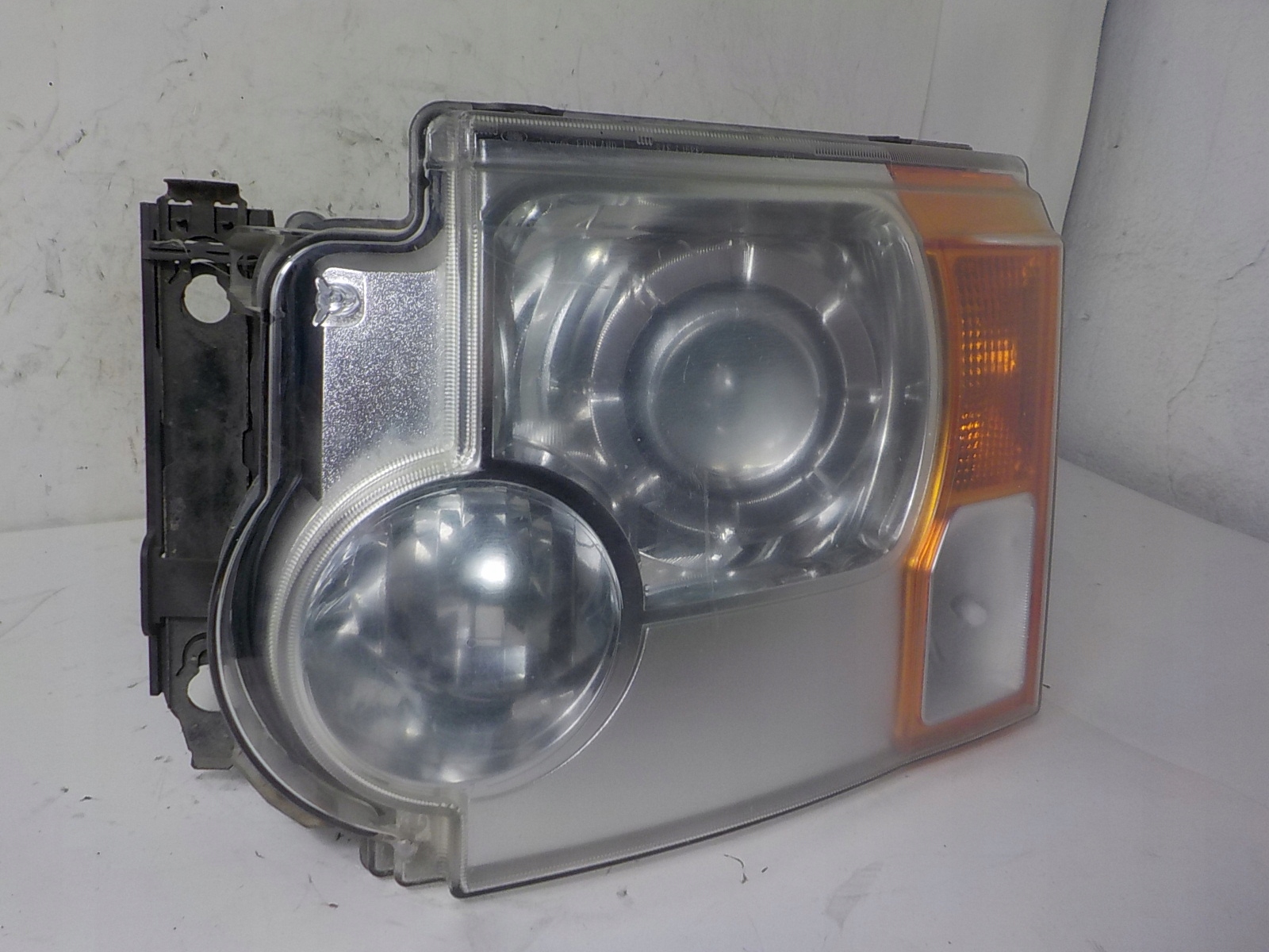 LAND ROVER DISCOVERY III XENON light left front front UK