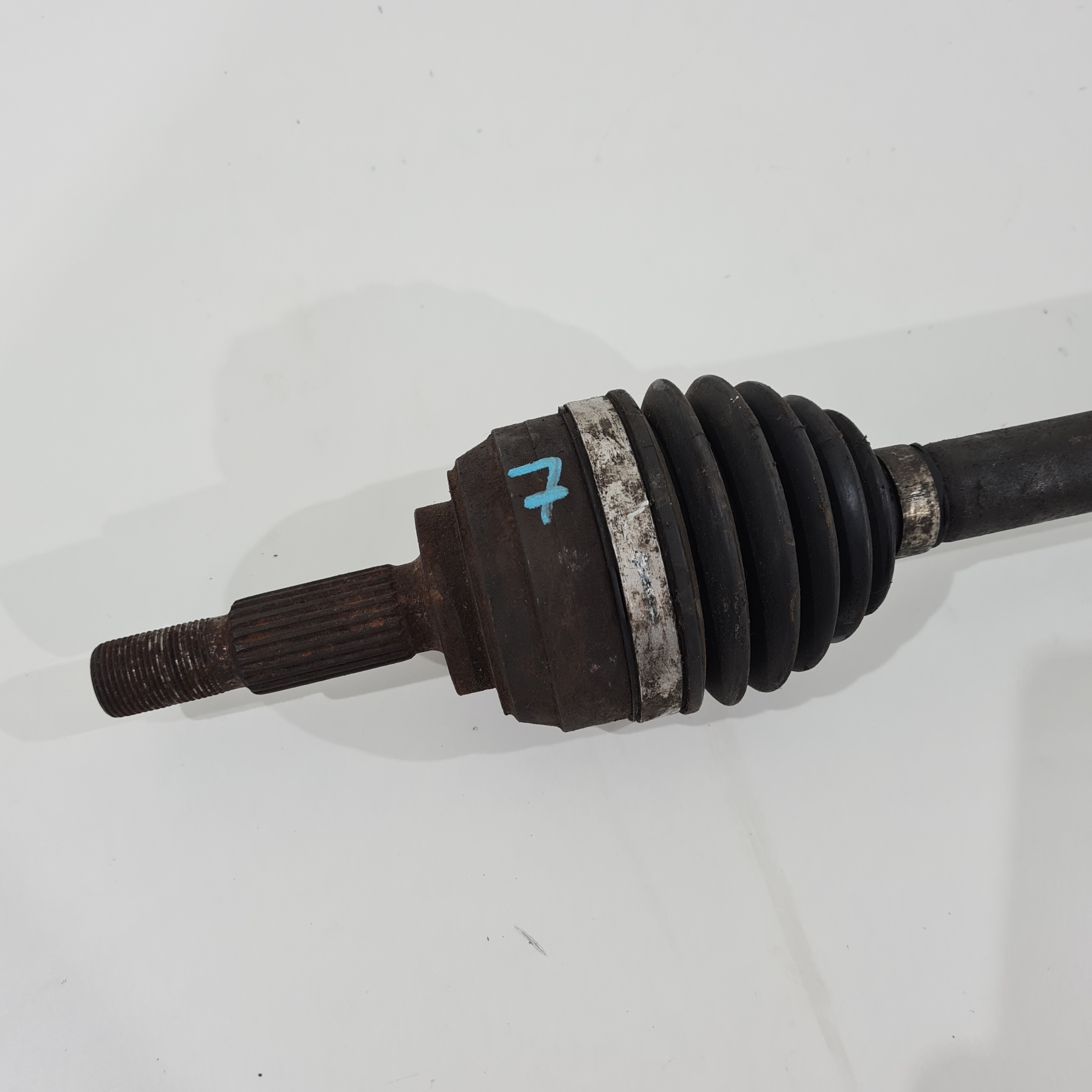semi-axis left RENAULT MODUS 1.4 16V 8200511225