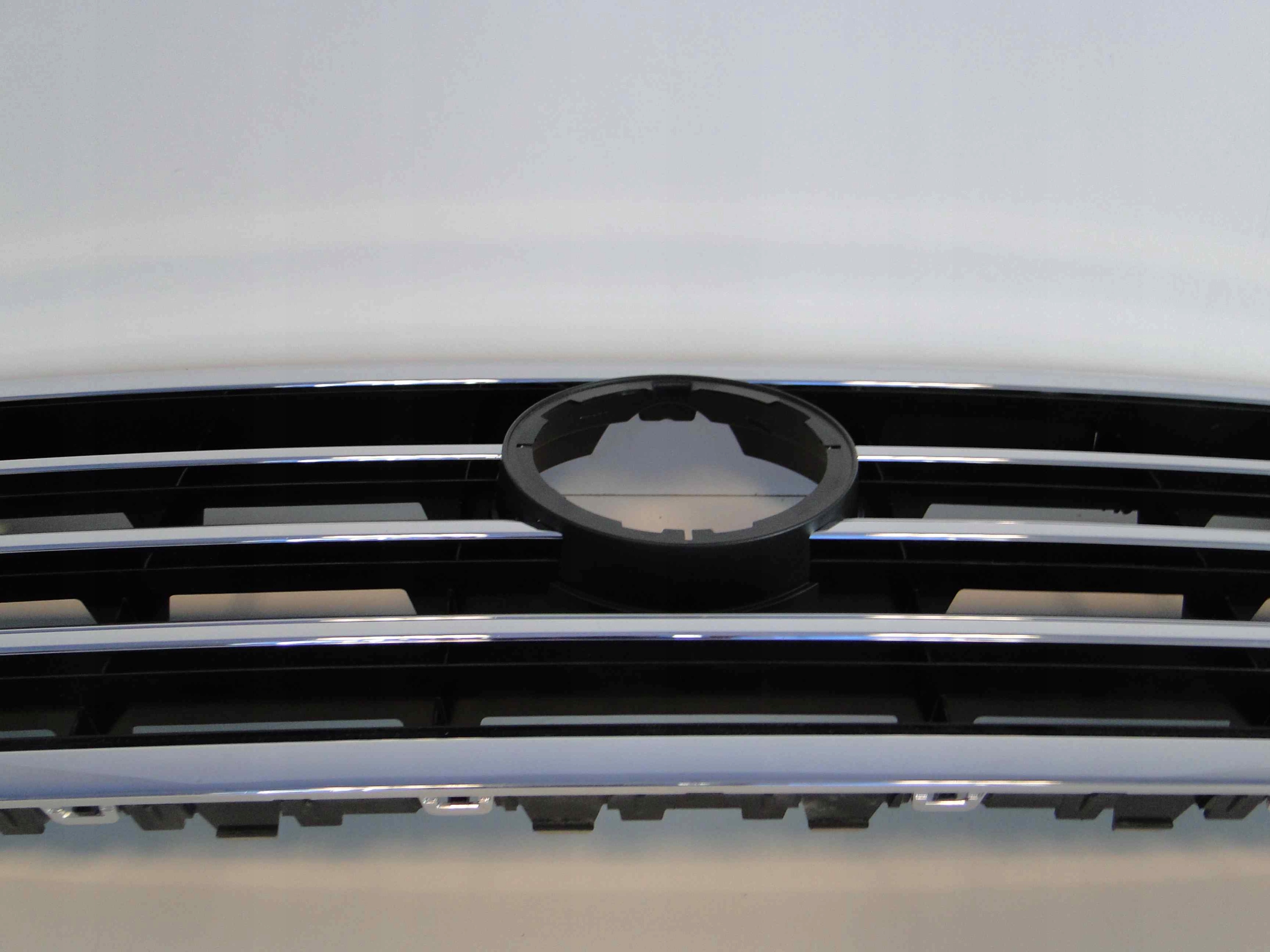 VOLKSWAGEN TOUAREG 3 GRILL ATRAPA CHROM NOWY ORYG Producent części Volkswagen OE