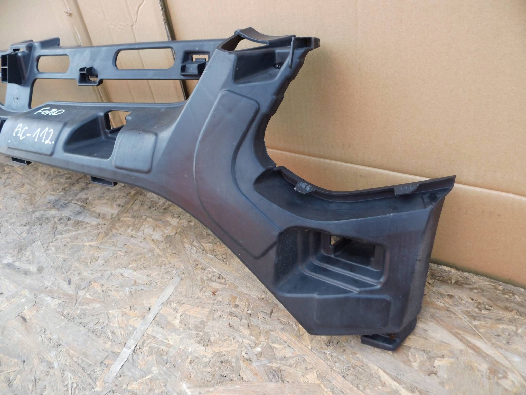 Ford Transit Custom 2012-2018 pillar support of a bumper front console