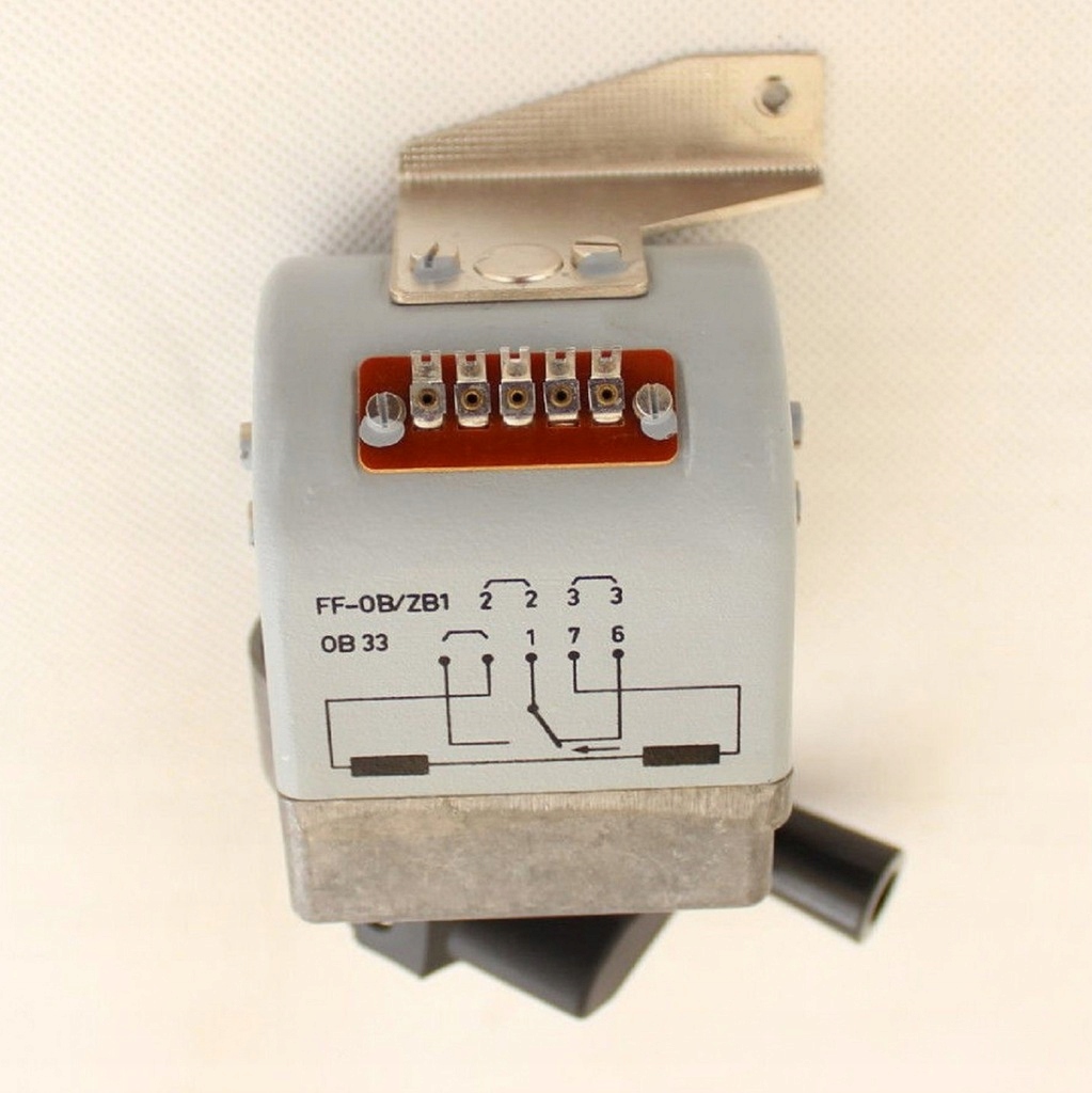 Ręczny generator niemieckiej armii FF-OB/ZB1 SKU67 Rodzaj przenośny