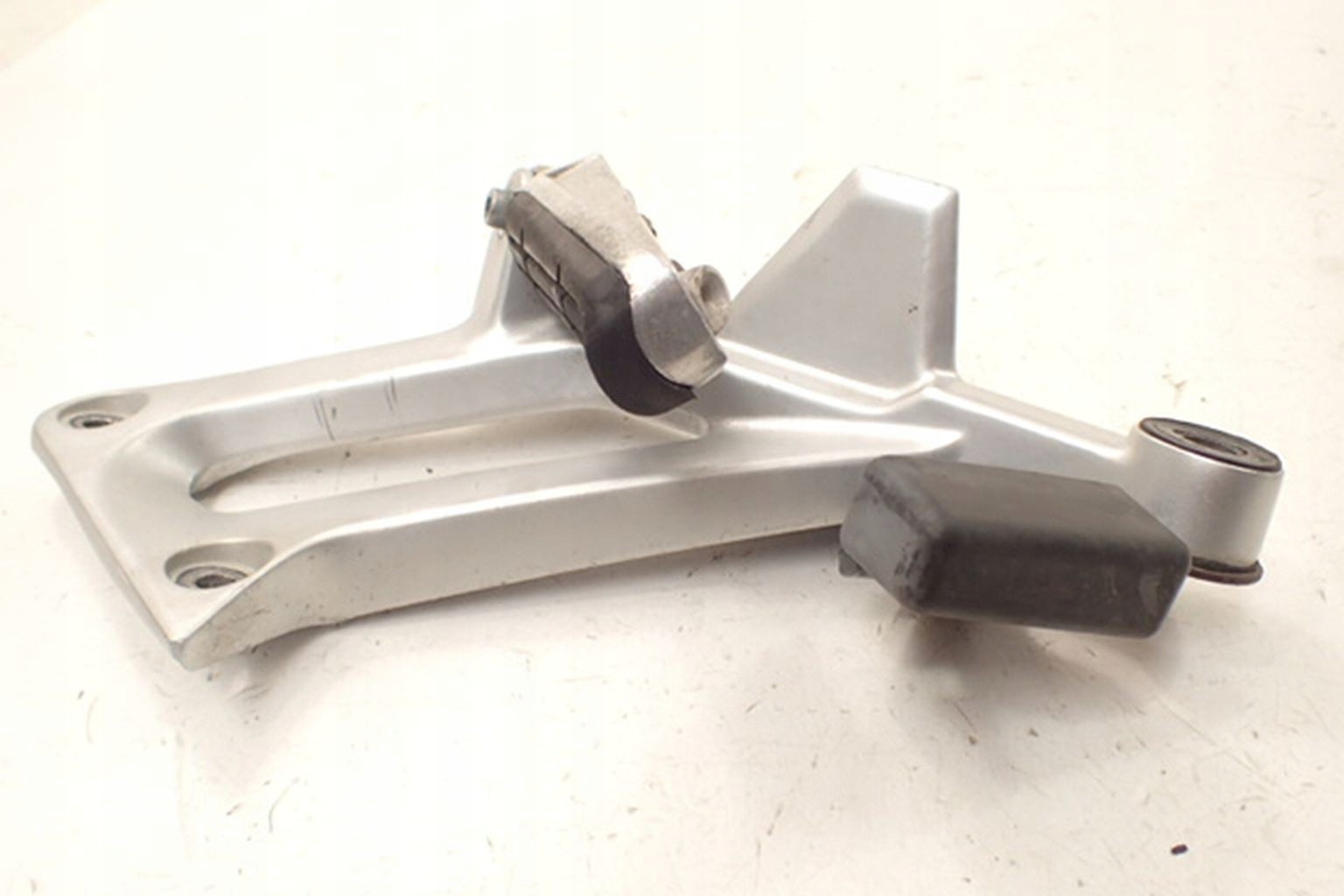 Yamaha FJR 1300 03-05 Set [P] podnóżek pasażera tył Producent Yamaha OE