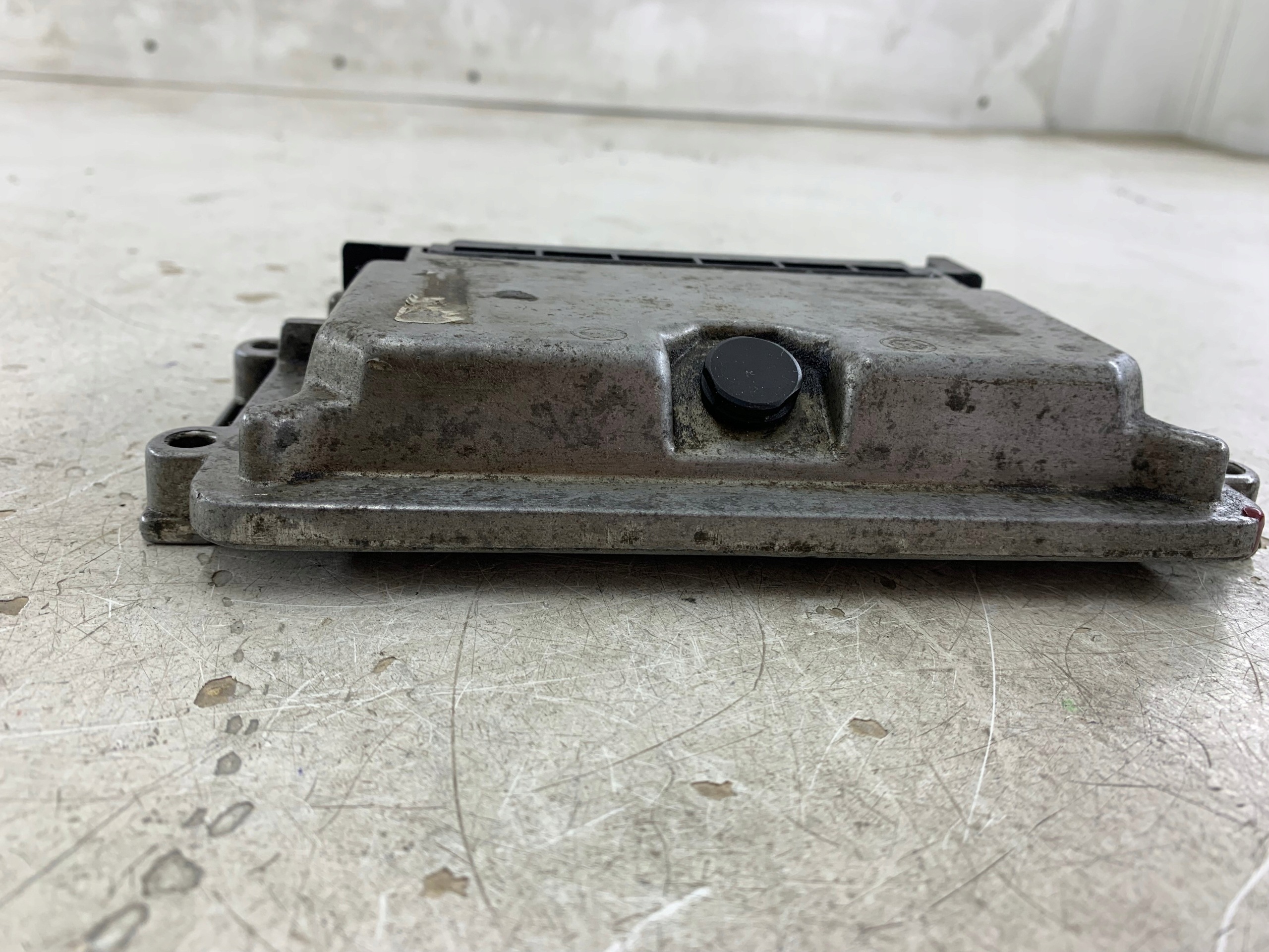 PEUGEOT 206 1.4 unité de commande électronique uce moteur 9632693780