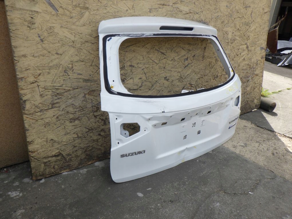 SUZUKI VITARA 3 III 15- Heckklappe