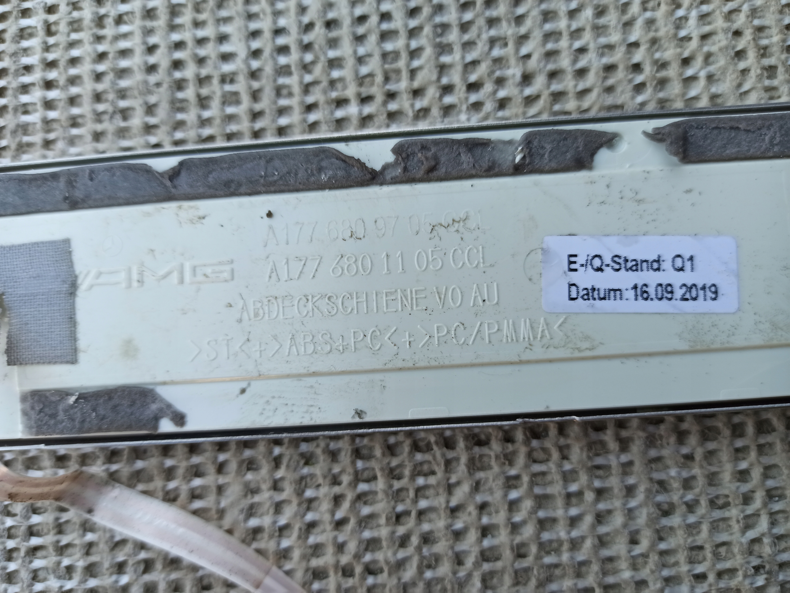 mouldings threshold inner A KLASA W177 AMG 19r LED
