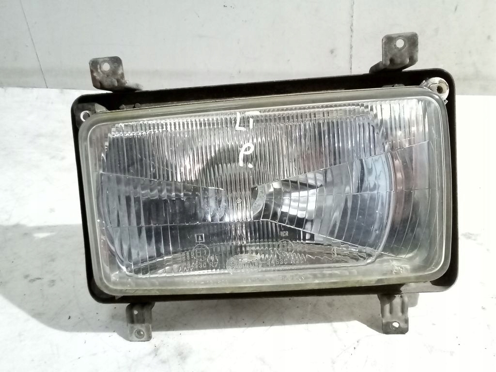 VW LT and 1 lift FL light right front front