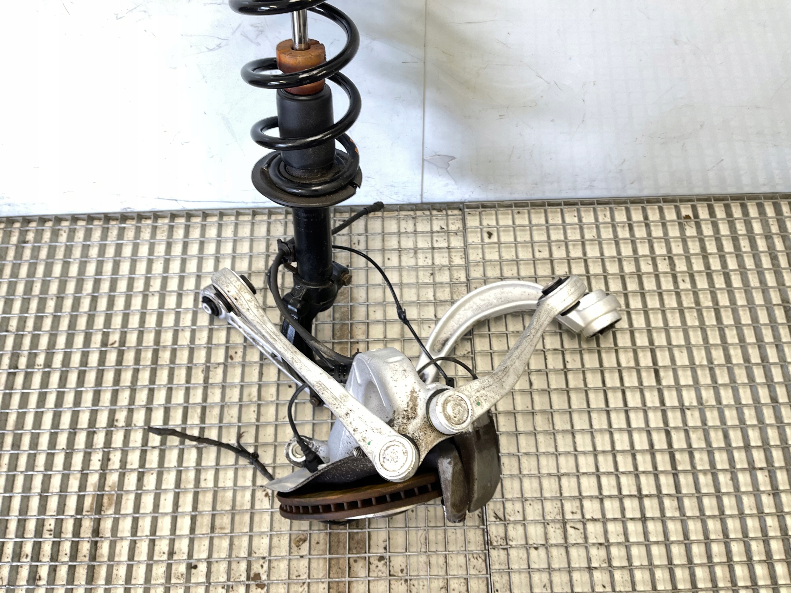 AUDI A6 C7 4G swing left left front 2.8FSI A7 4G 4g0407241A