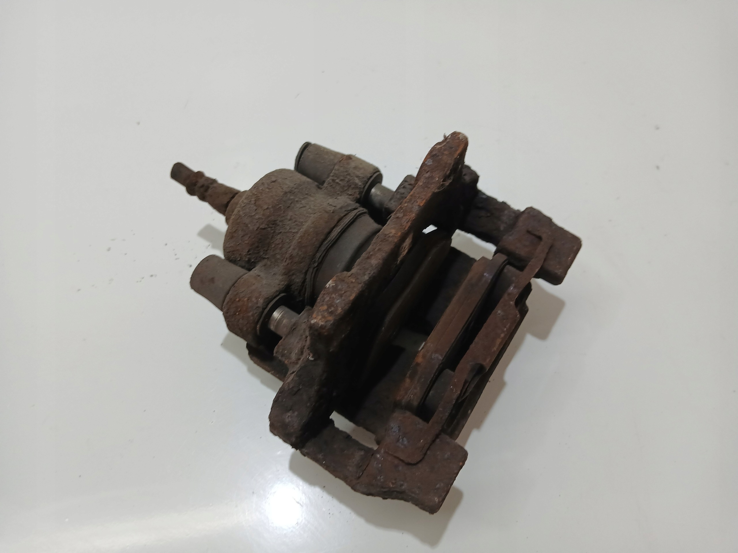 caliper brake right rear part BMW E90 E91 N47 42/20 (24235586)