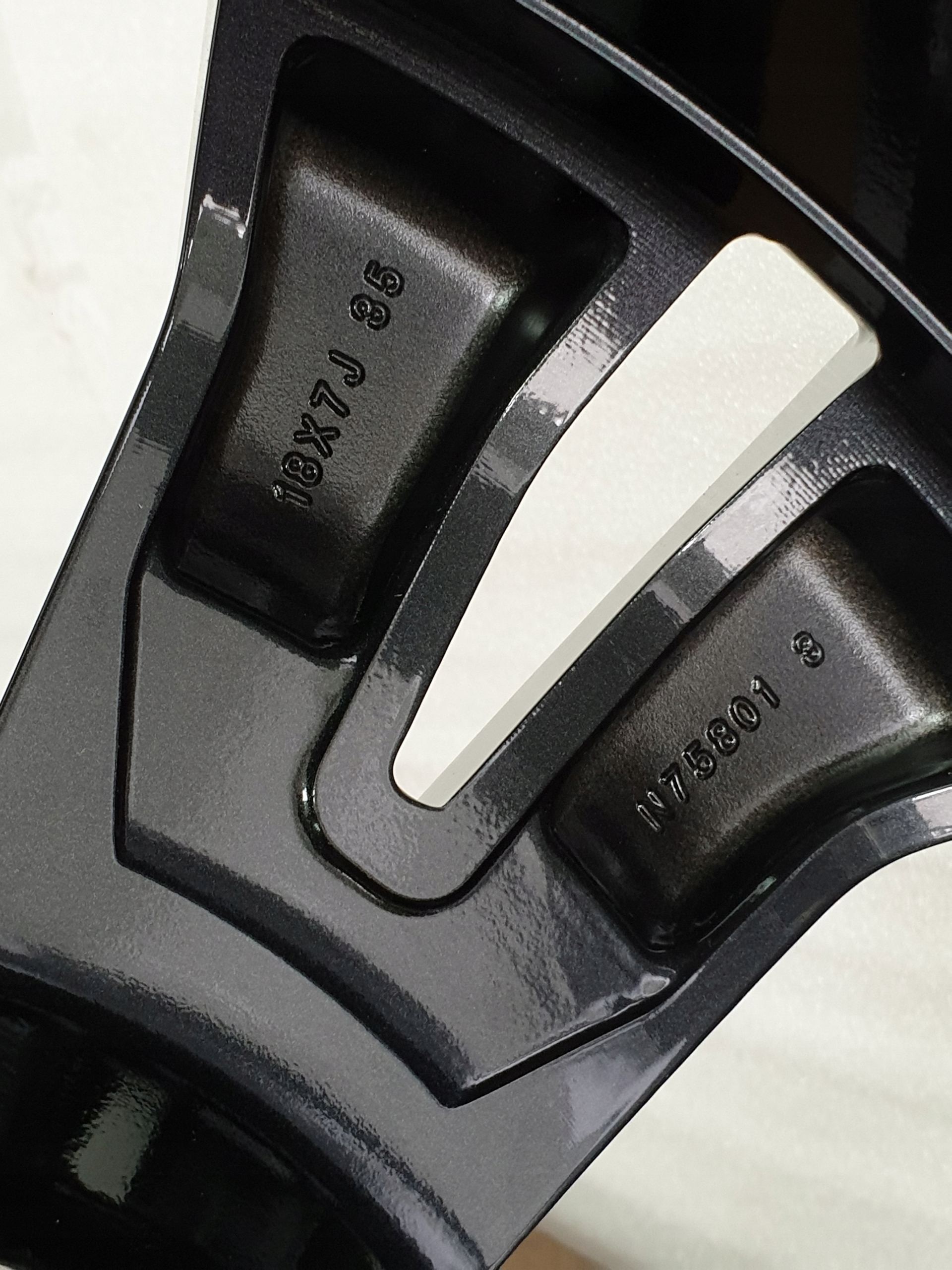 Felgi 18 CALI Mitsubishi Outlander ASX RVR Eclipse Number of rims included 4 pcs