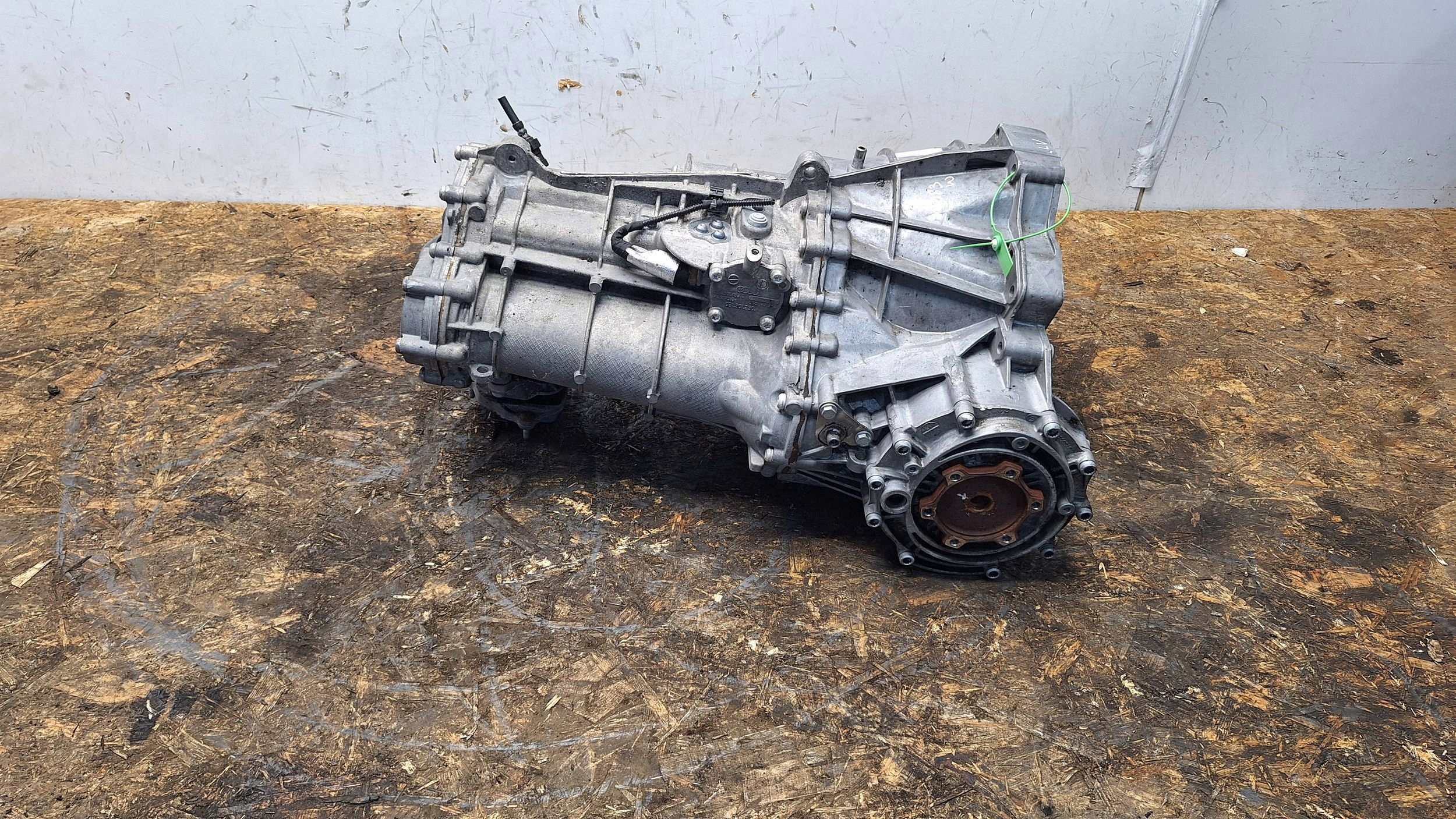 Getriebe LLV AUDI A4 B8 A5 8T 1.8 TFSI