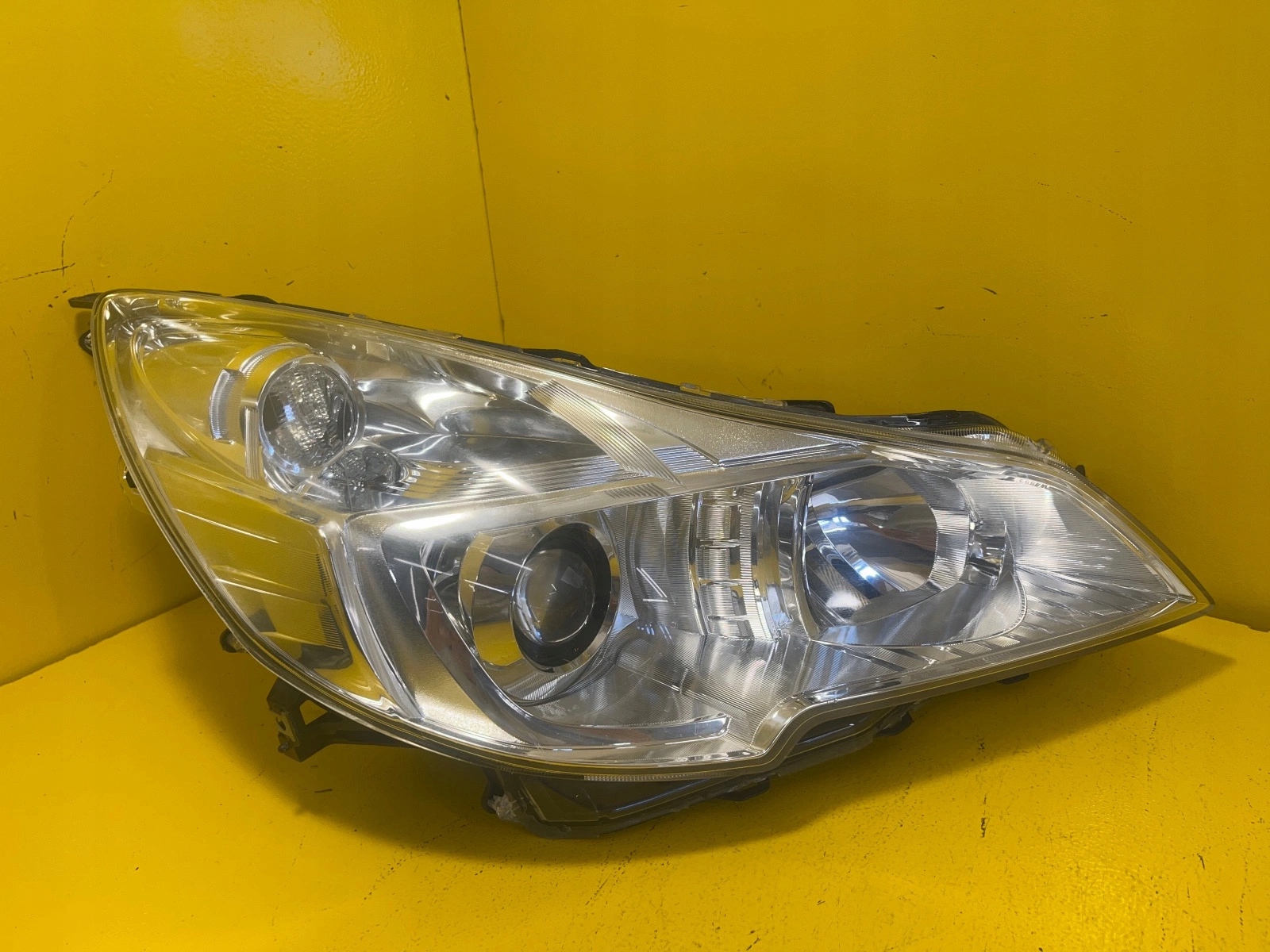 light right Subaru Legacy Outback Lift 12-14 XENON
