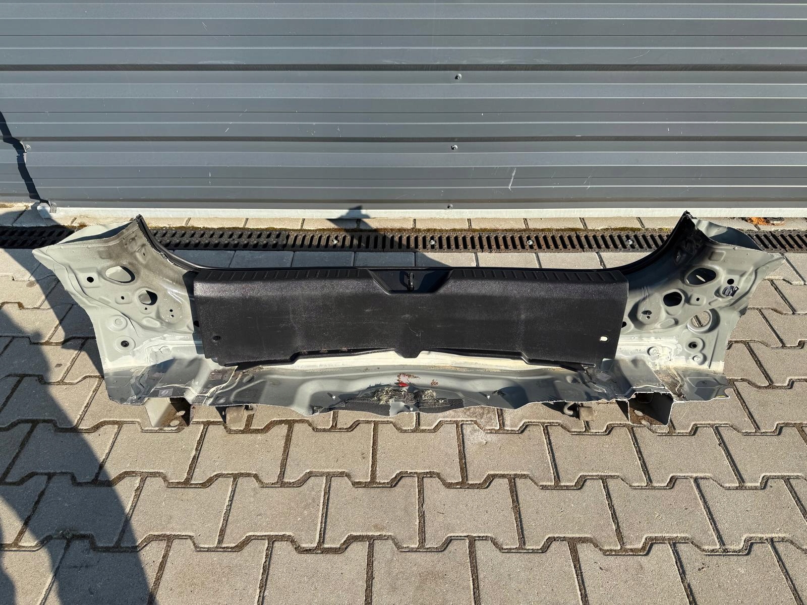 mazda 3 BM III хэтчбек 13-18 ремень задний Балка четверть