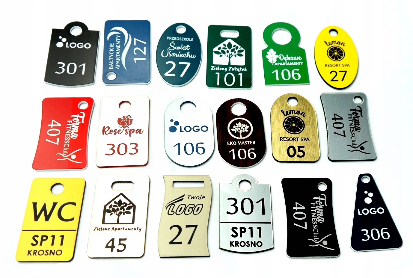 BRELOKI do kluczy NUMERKI hotel 6X4 cm 30 szt jedn