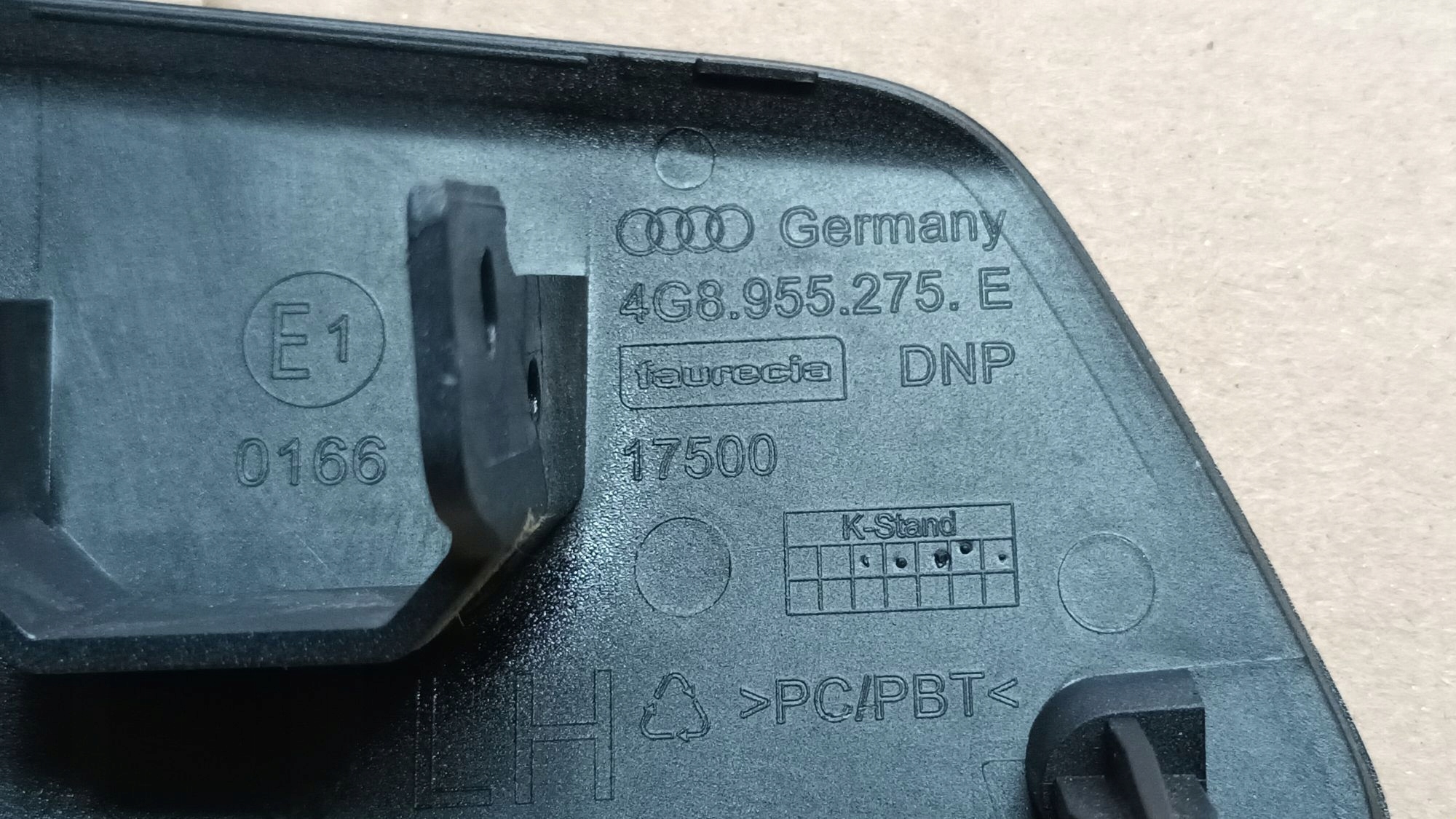 links Verschlußstopfen der Spritzdüse AUDI A7 LIFT 2014-2018