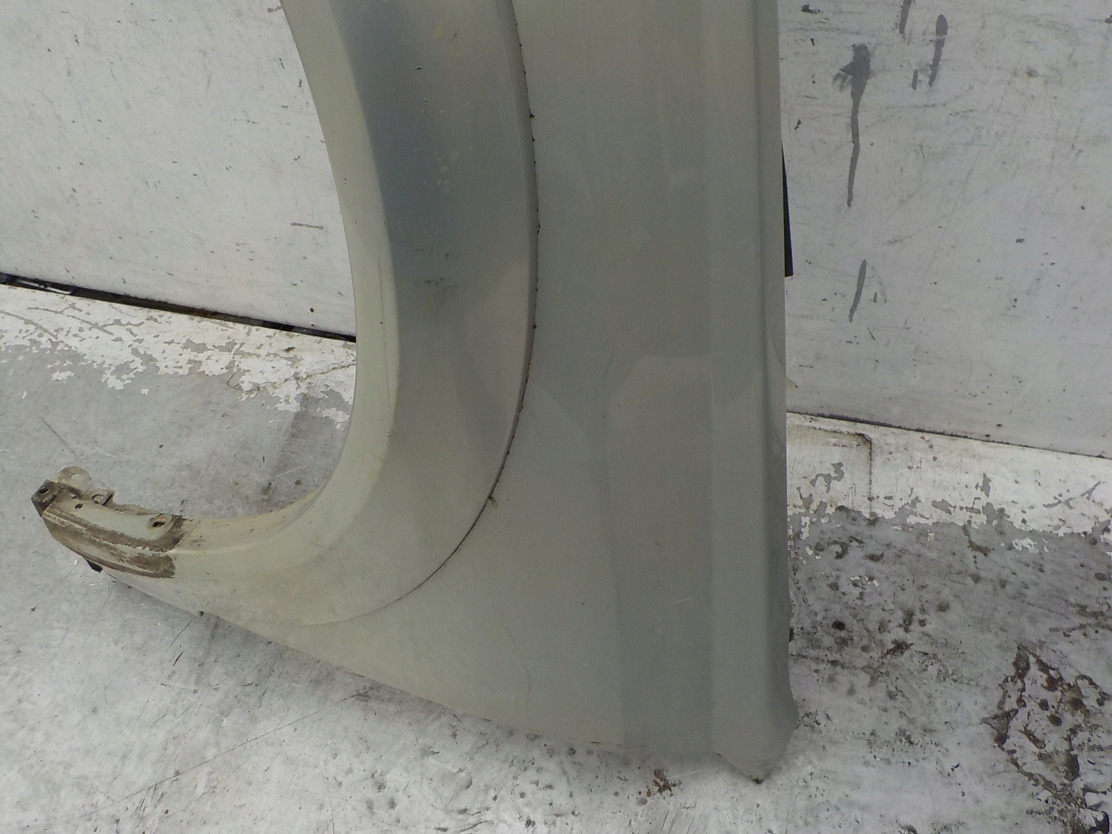 176 SUBARU OUTBACK fender left front front