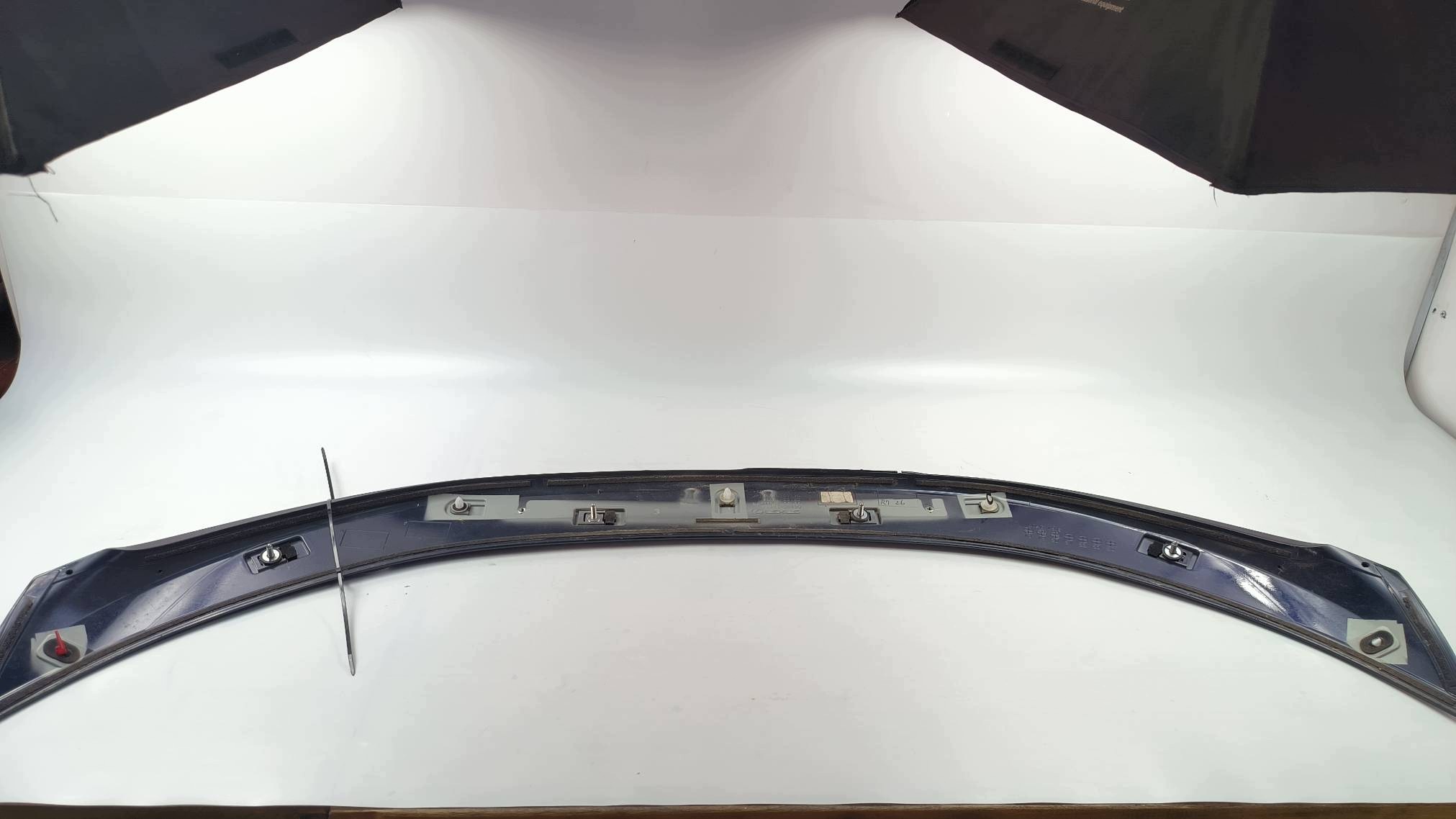 SPOILER LOTKA 8X5 76085-33130 LEXUS ES300H VII