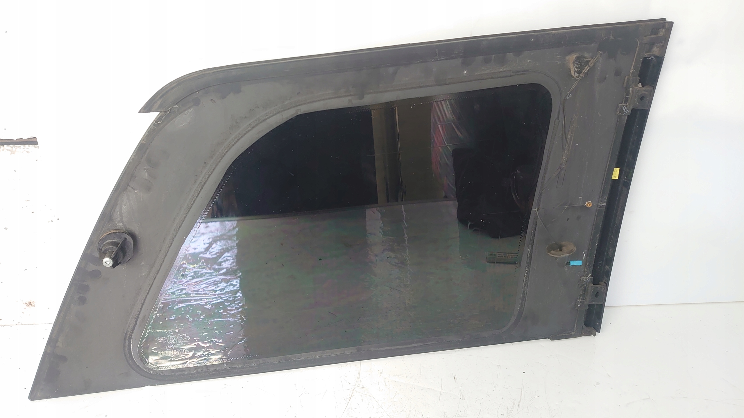 SZYBA KAROSERYJNA LEWA TYLNA TYŁ MERCEDES GL X164 06R Jakość części (zgodnie z GVO) O - oryginał z logo producenta pojazdu (OE)