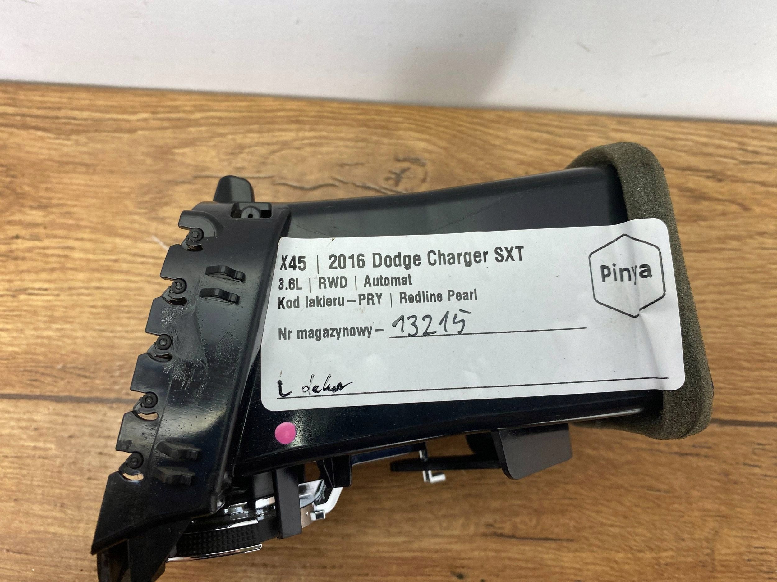 grid air conditioning devices side of the dashboard Dodge Charger 2015+