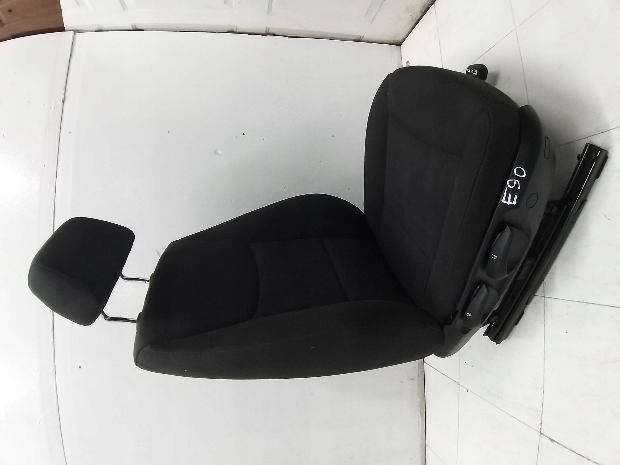 BMW 3 E90 E91 sedačka pravý předek spolujezdce 05R- airbag
