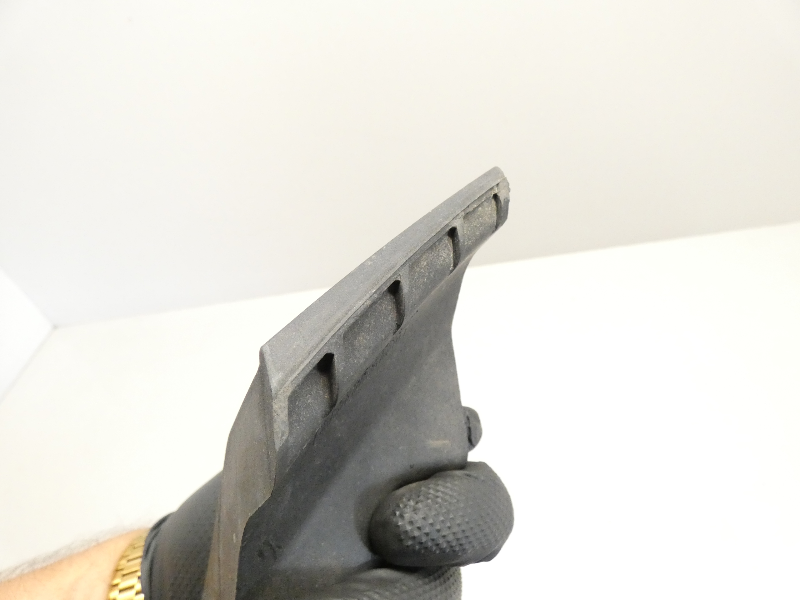 bumper bracket left front FIAT STILO 01-06 46806407