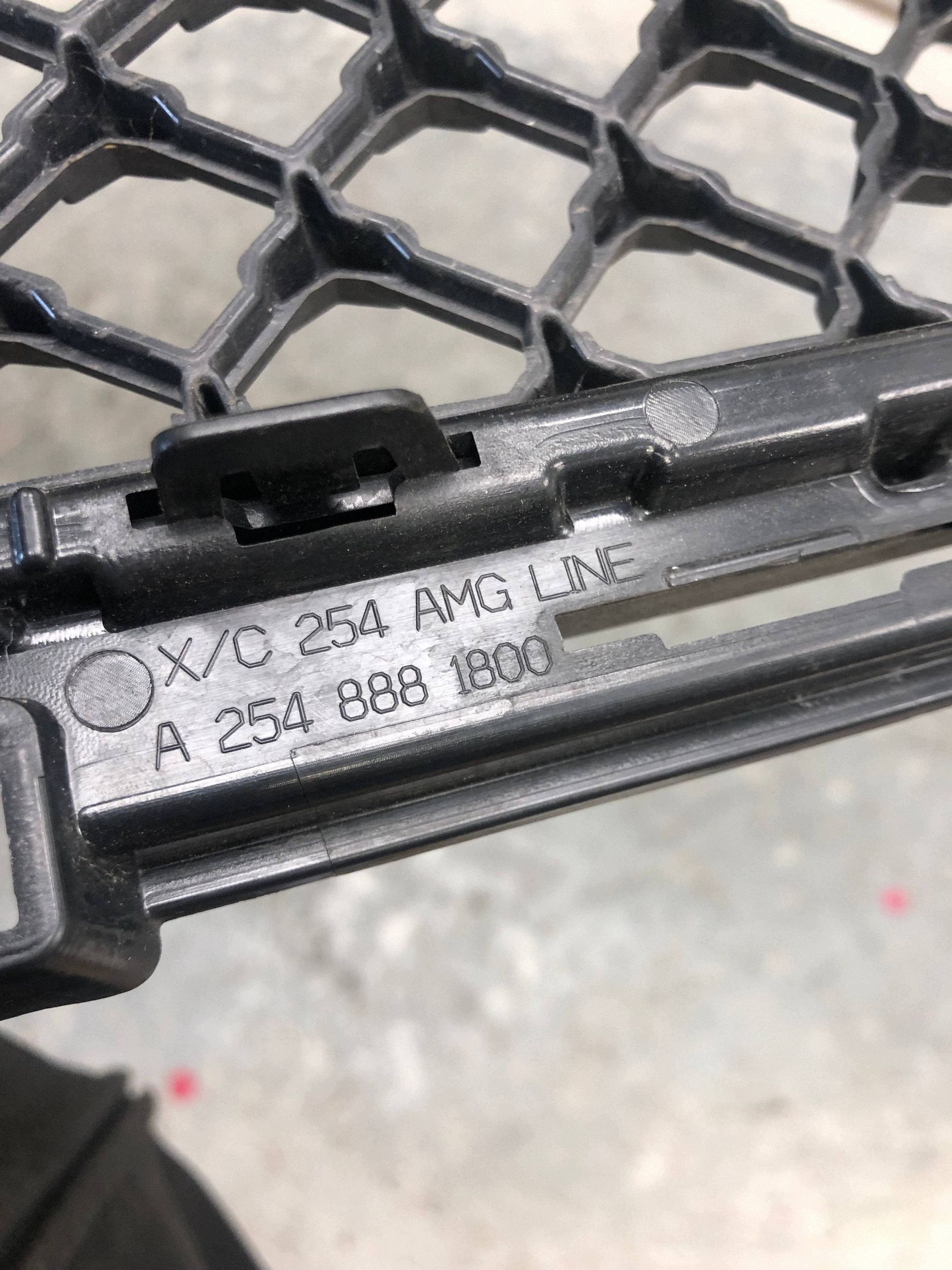 grill grill AMG LINE MERCEDES W254 A2548881800