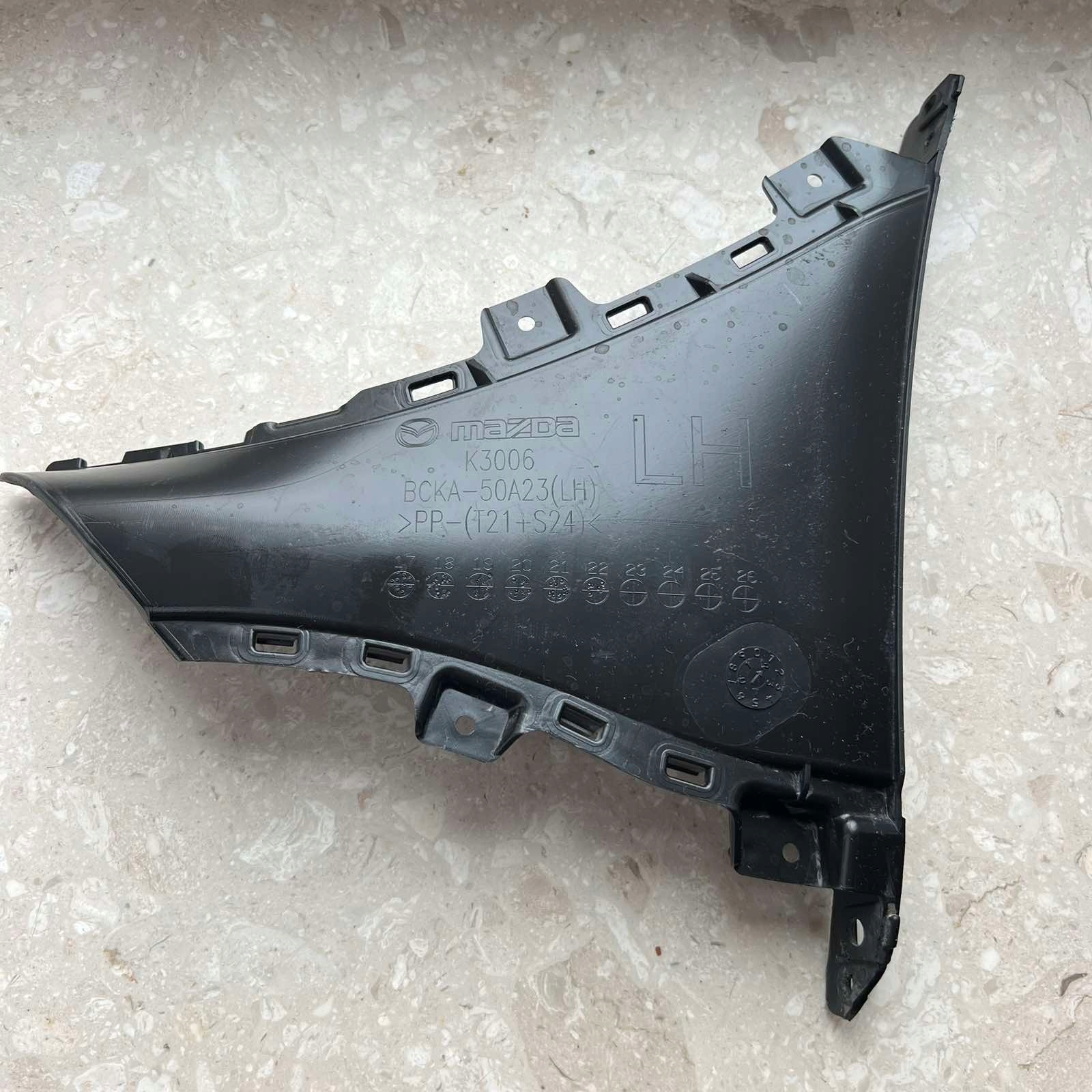 MAZDA III 3 air duct air line intake left BCKA-50A23