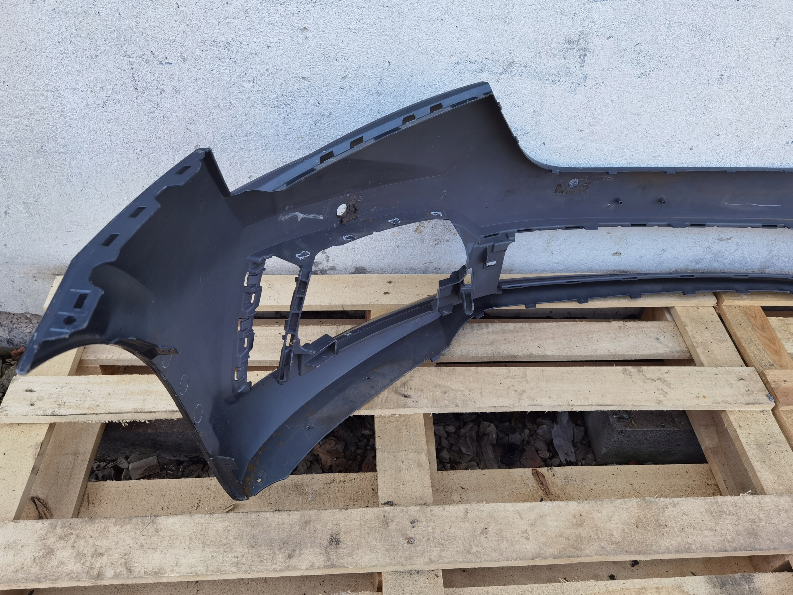 SKODA SCALA bumper front front PDC 657807221