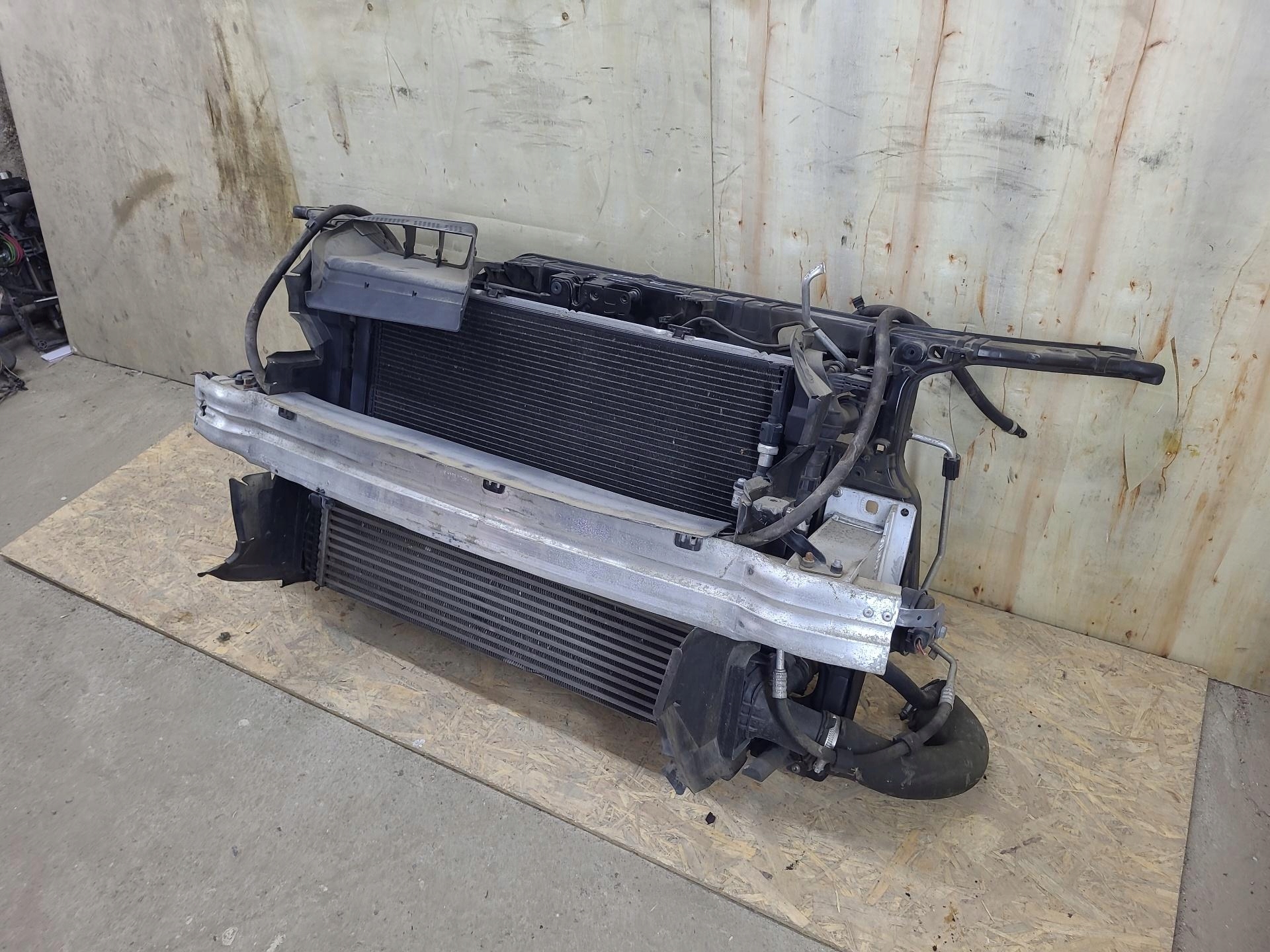 support panel for radiators pillar iron Audi A4 B8 2011 8K0010520