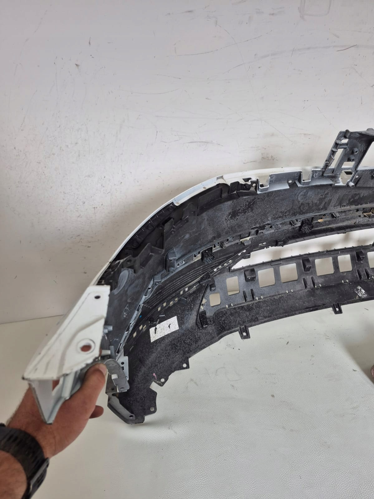 HYUNDAI IONIQ 5 21-24 bumper front front PDC