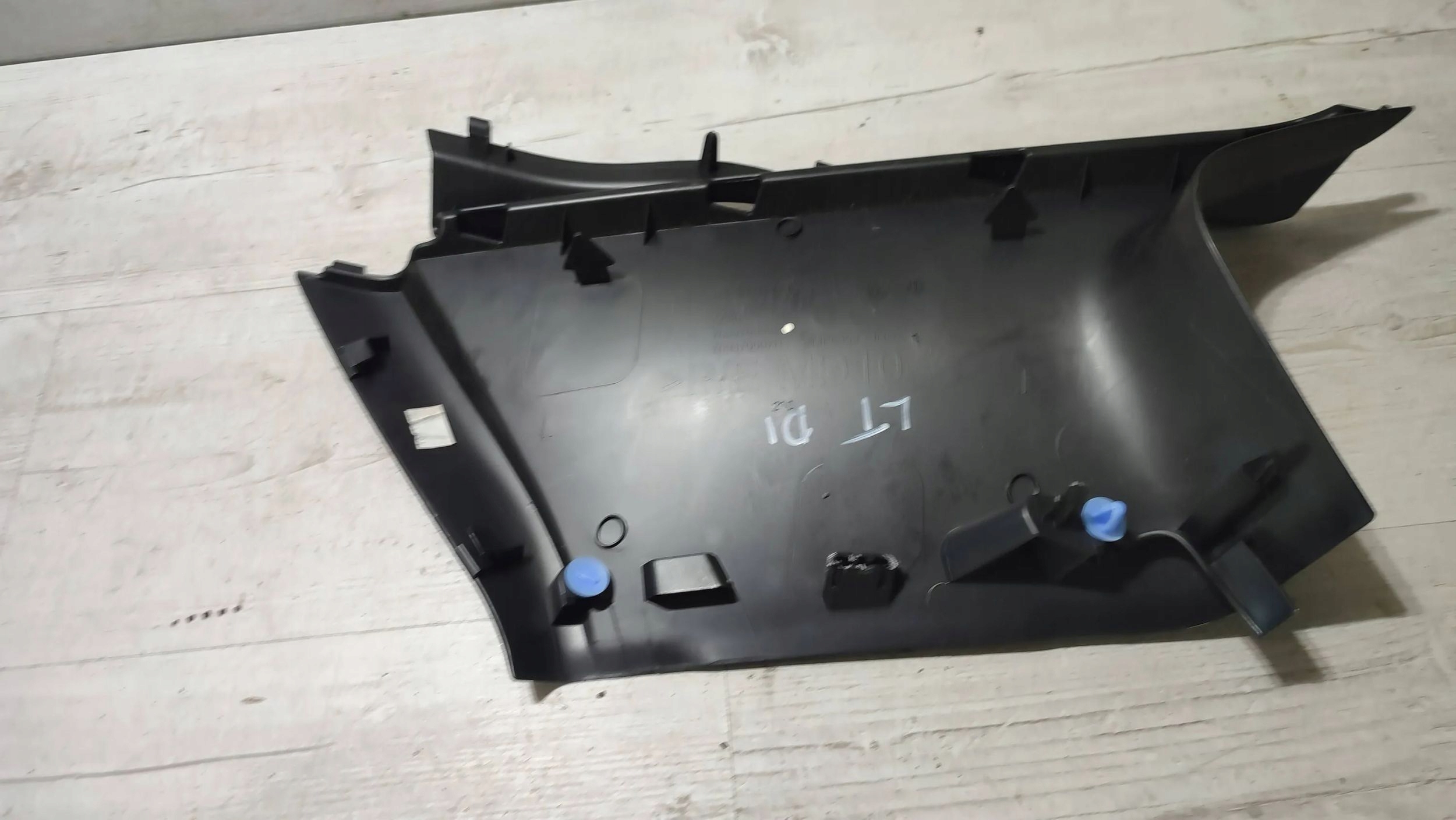 Dacia Duster and 16r 1.6b rear part side left side slupka boot