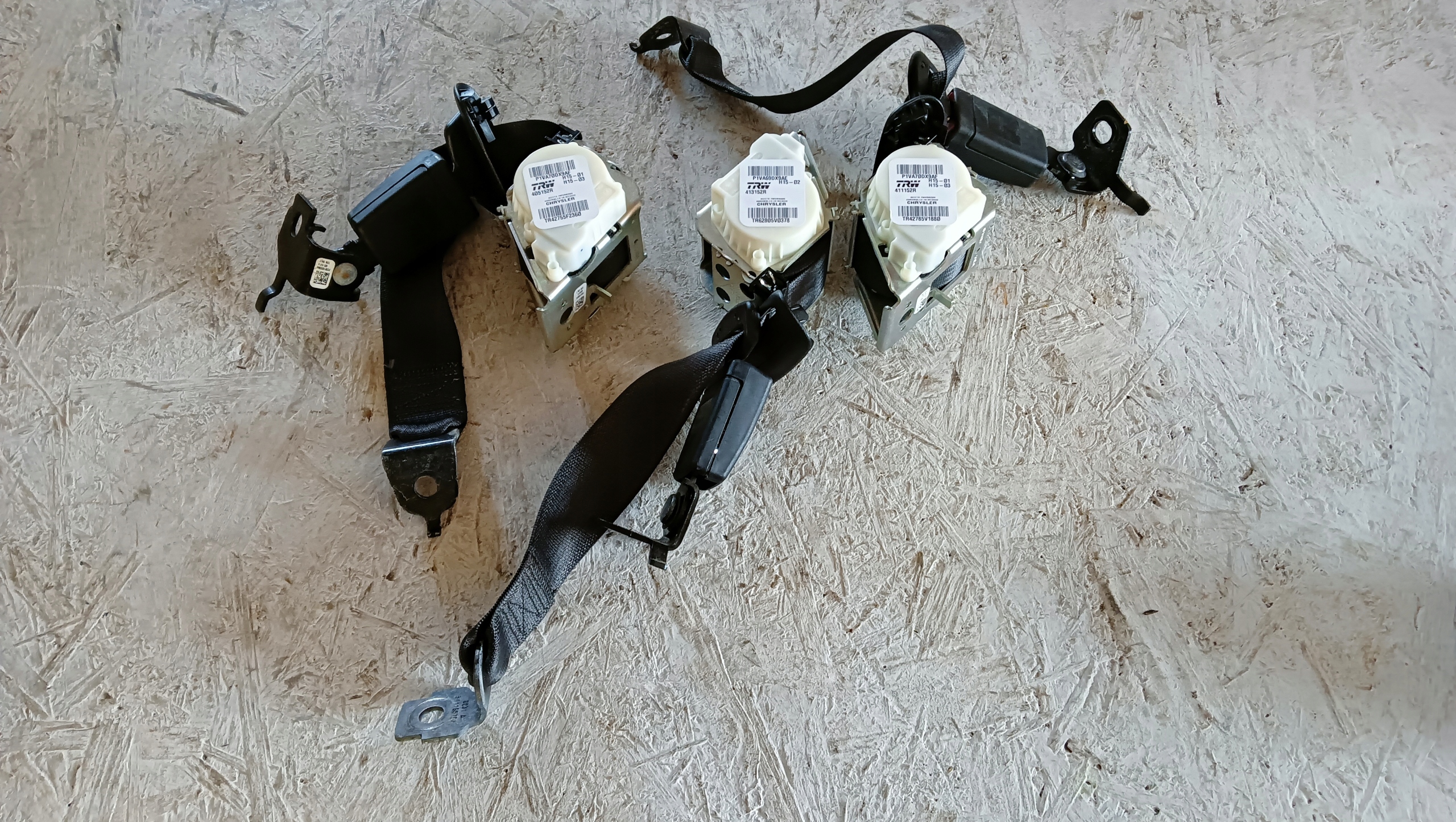 CHRYSLER 200 ремень безопасности зад америка 2015-